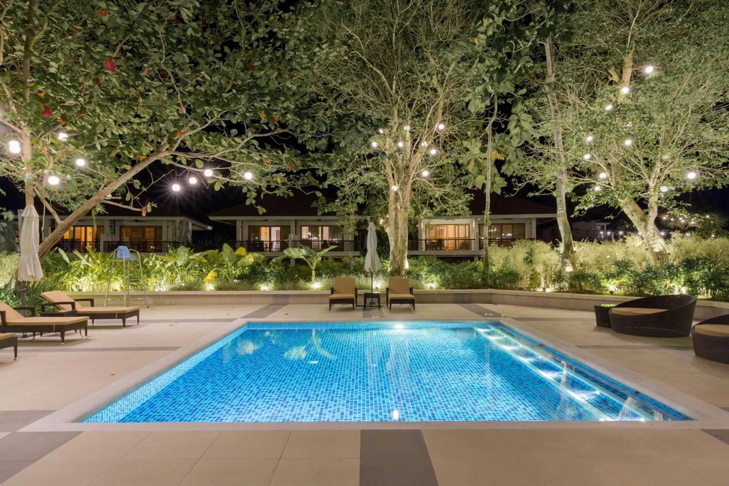 Swimming pool in Solina Beach & Nature Resort