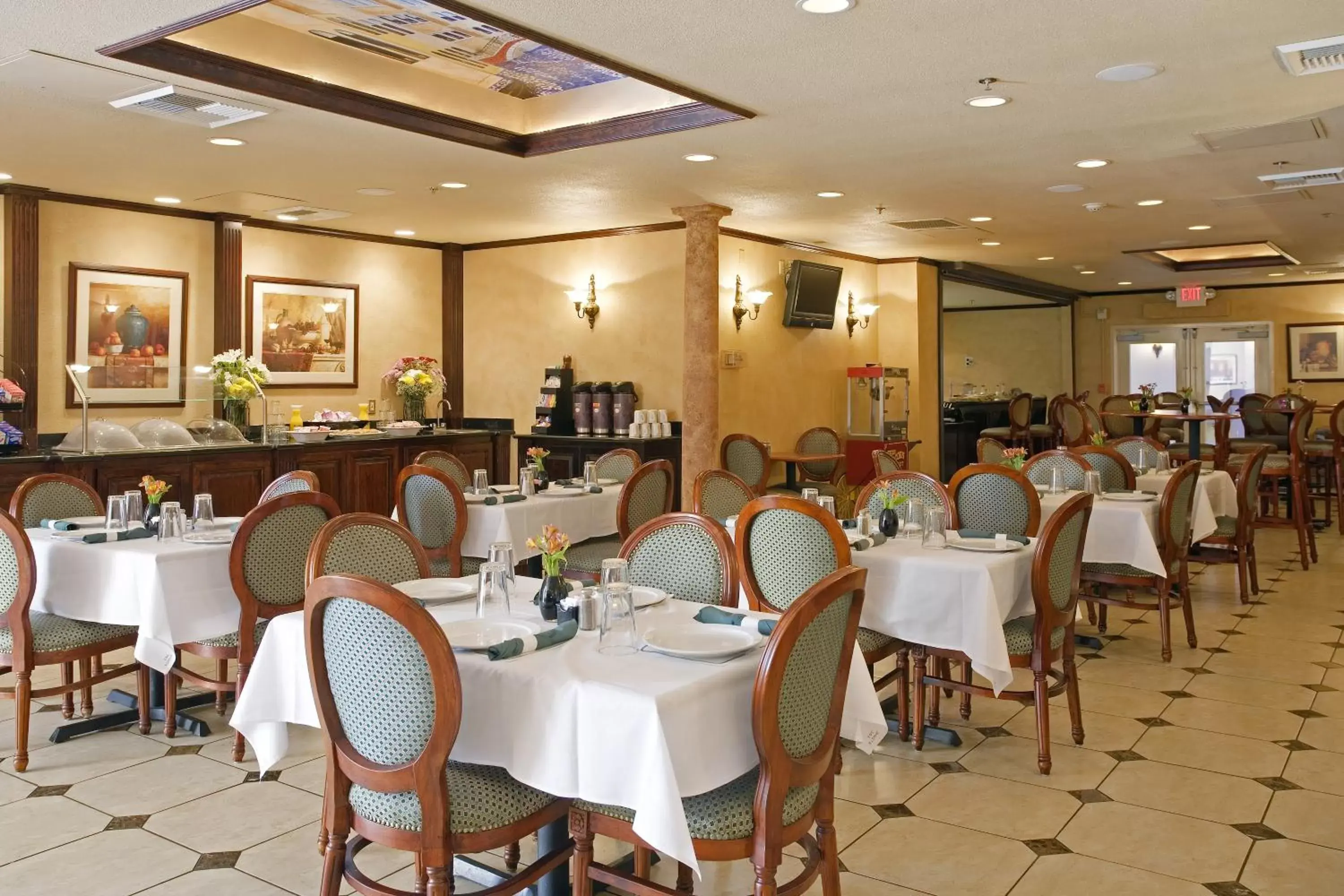 Restaurant/Places to Eat in Holiday Inn Rancho Cordova - Northeast Sacramento, an IHG Hotel
