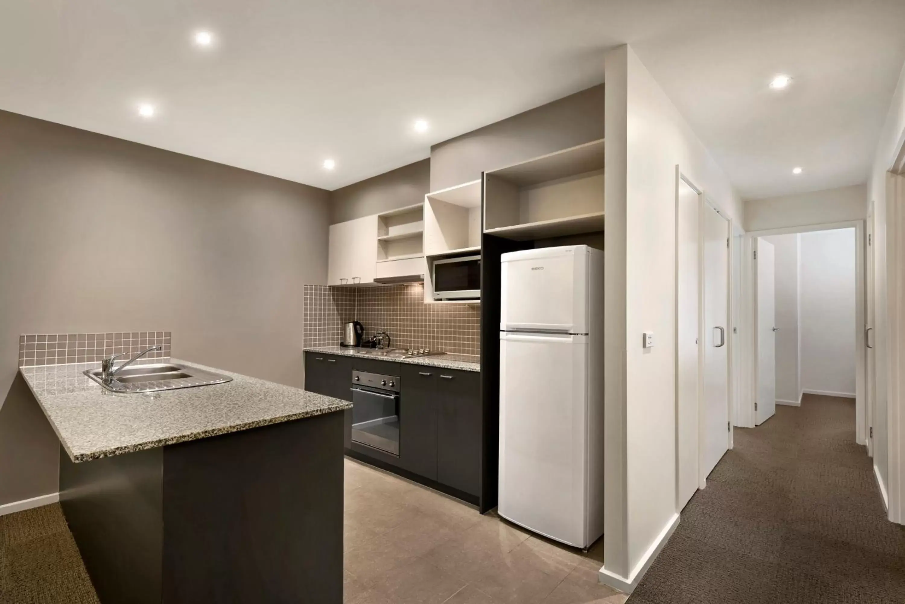 Coffee/tea facilities, Kitchen/Kitchenette in Quest Moonee Valley