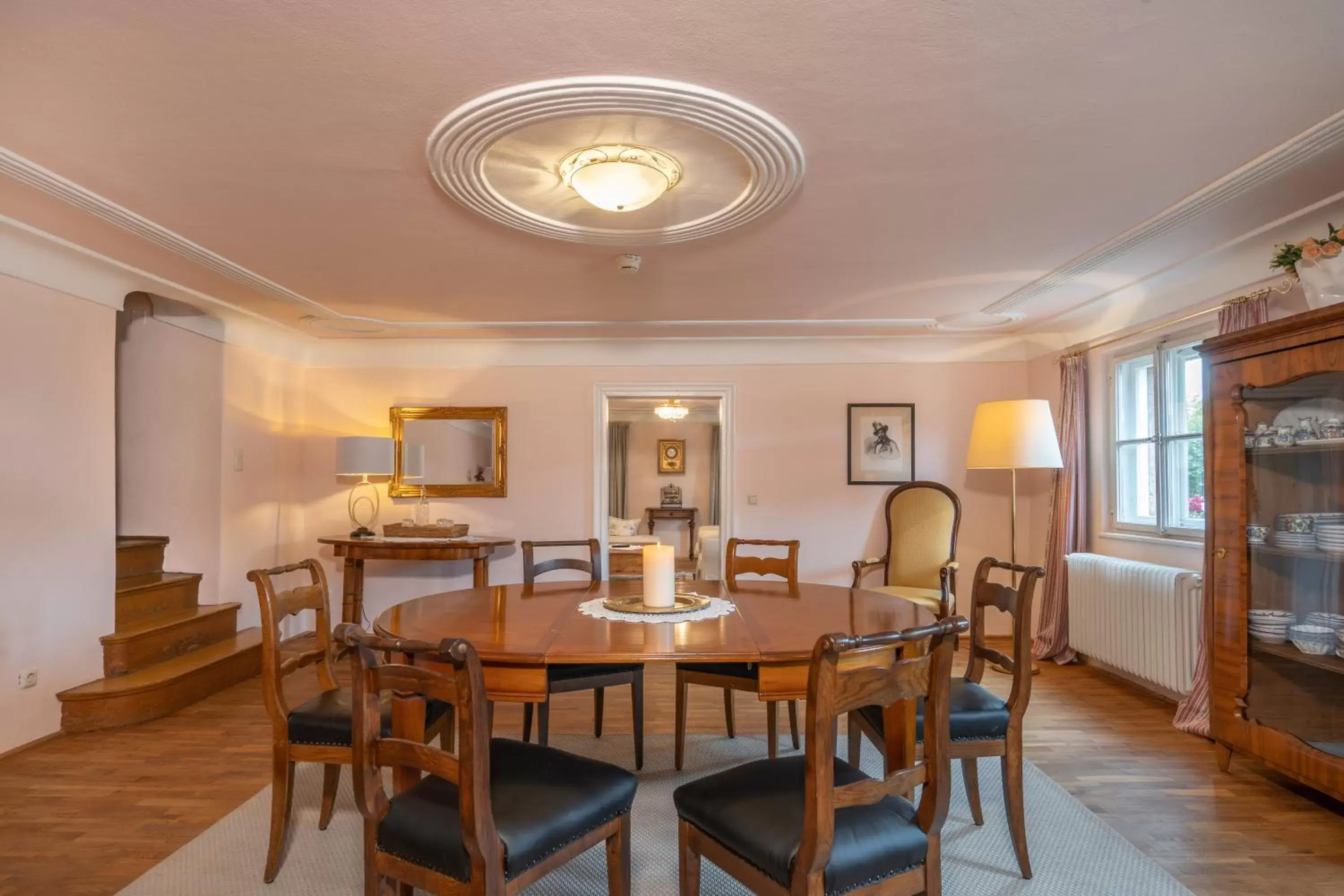 Seating area, Dining Area in Schlosswirt zu Anif - Hotel und Restaurant
