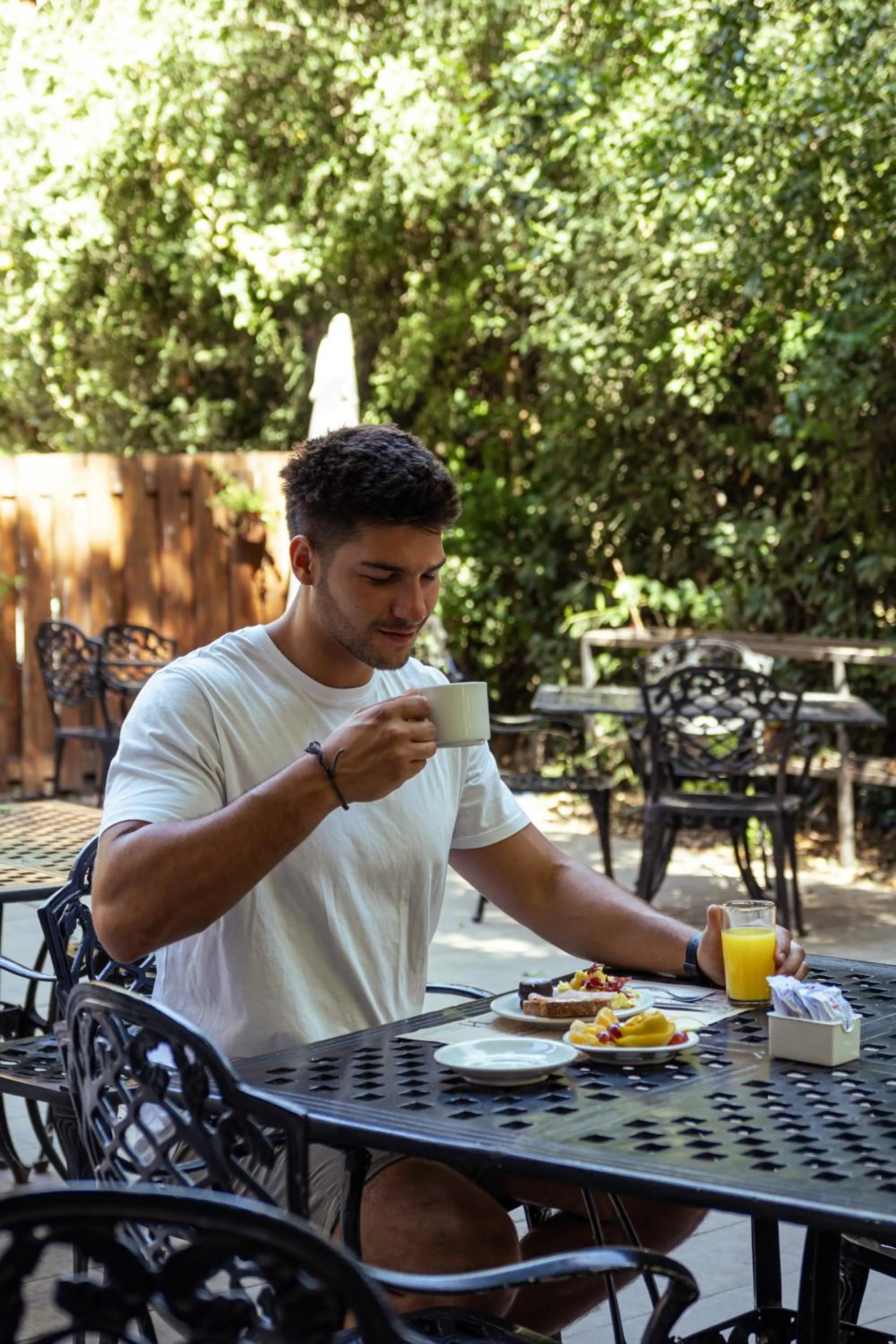 Breakfast in Hotel Plaza Central Canning