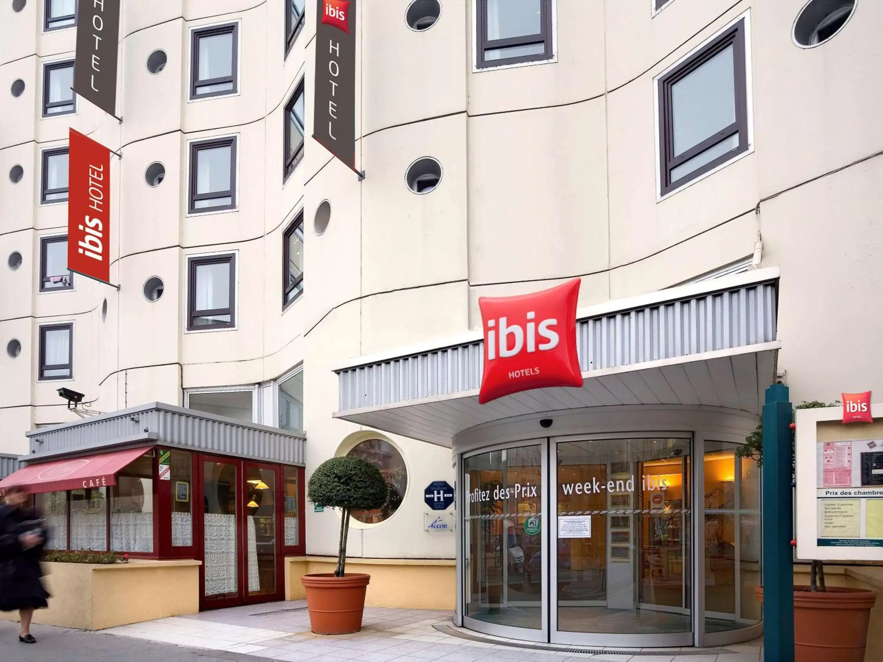 Property Building in ibis Orleans Centre Foch