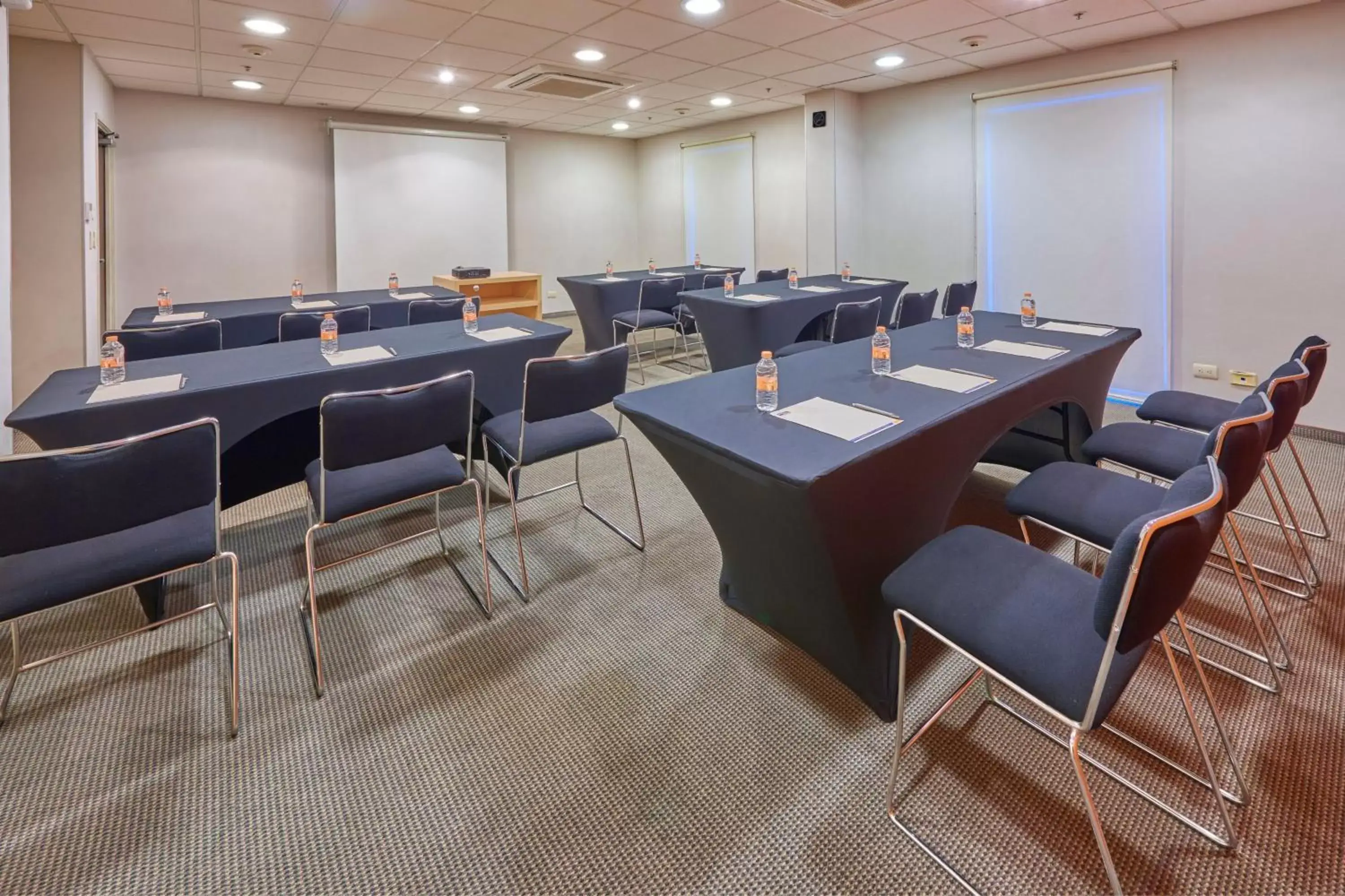 Meeting/conference room in City Express by Marriott Saltillo Sur
