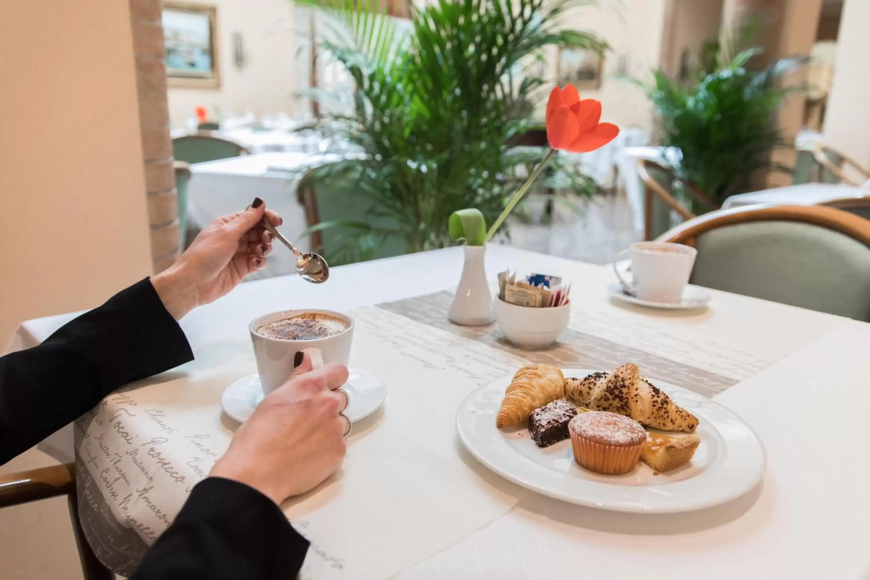 Breakfast in Phi Hotel Dei Medaglioni