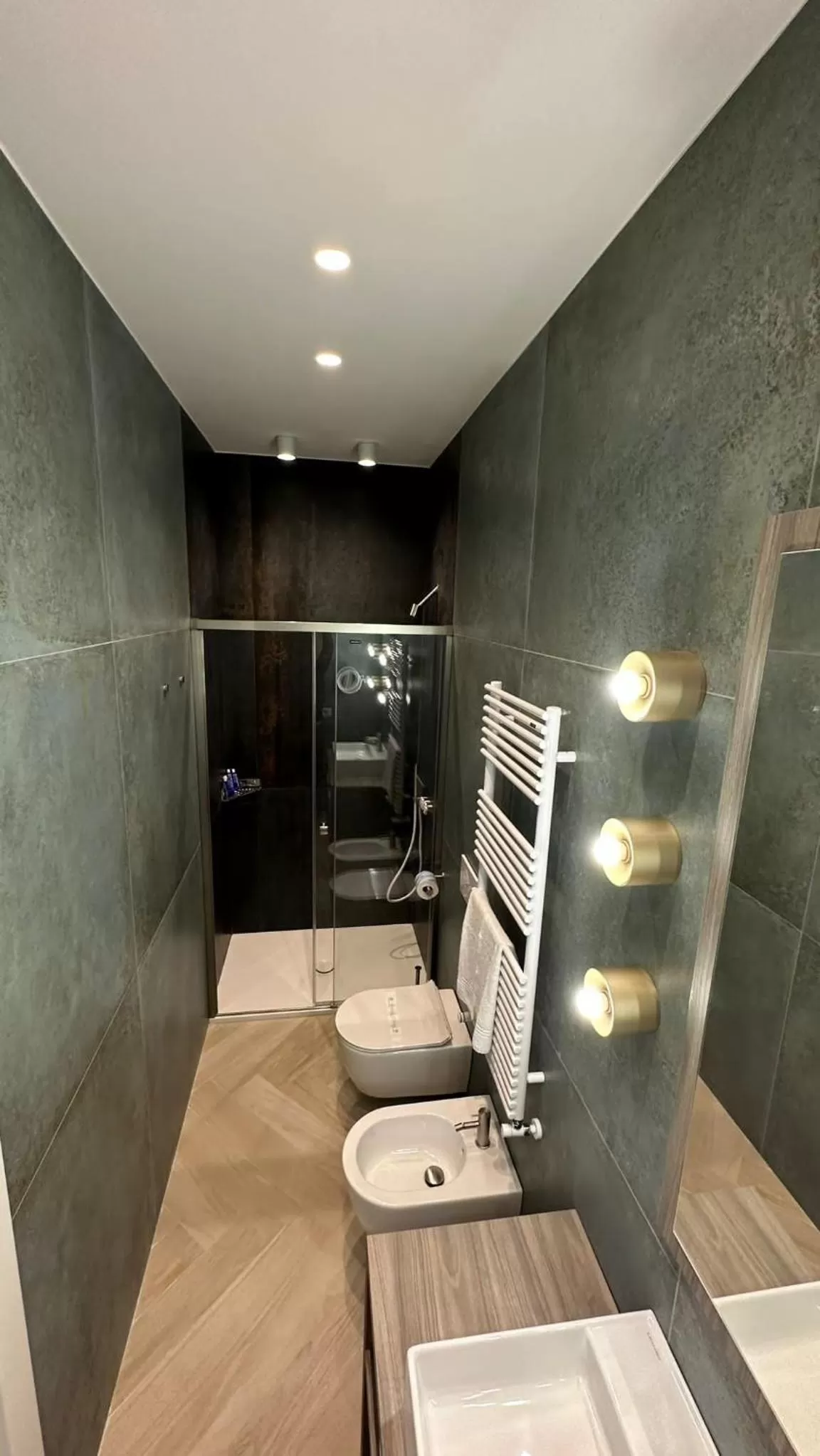 Shower in Patriziella 4 Rooms