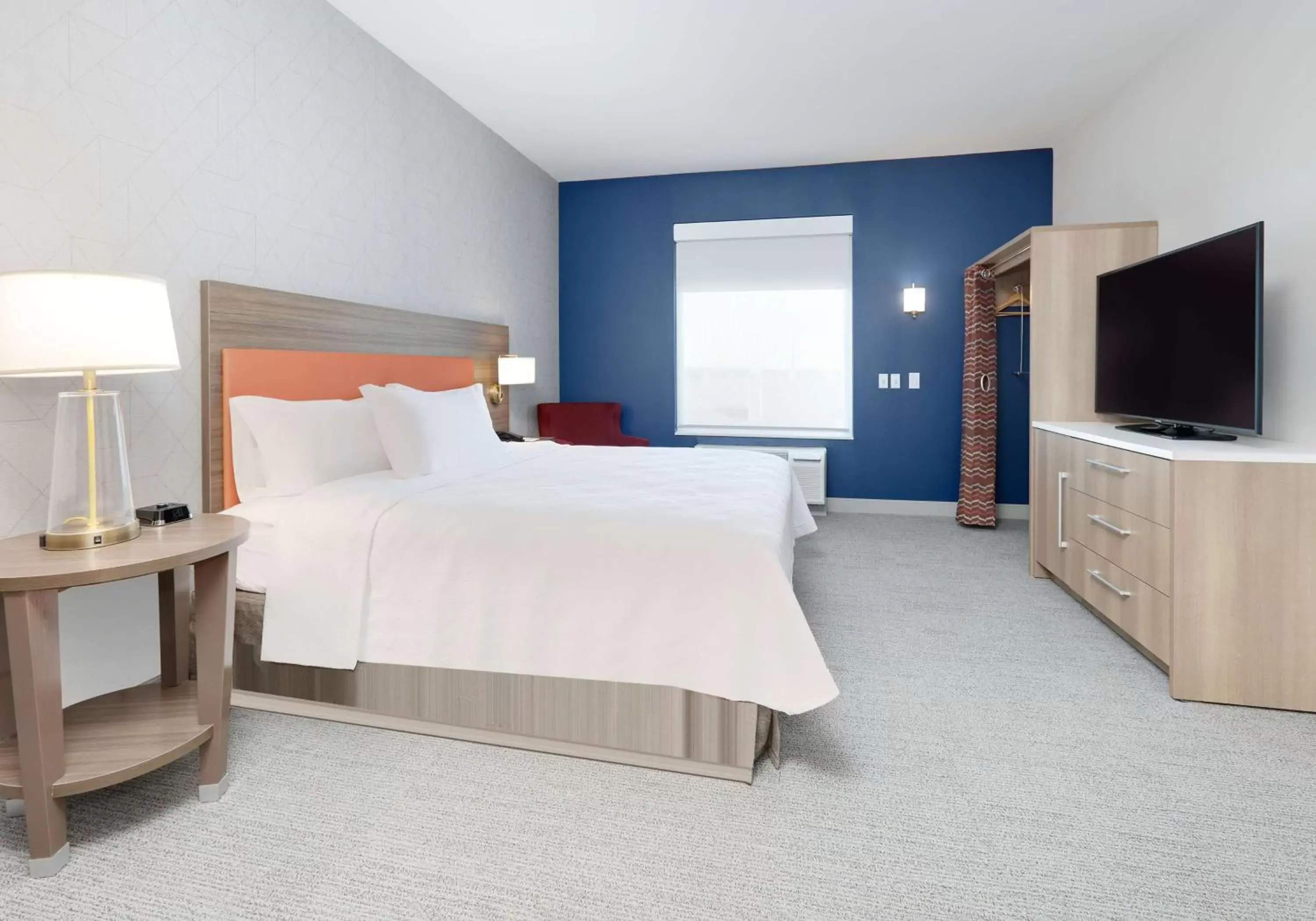 Bedroom, Bed in Home2 Suites By Hilton Euless Dfw West, Tx