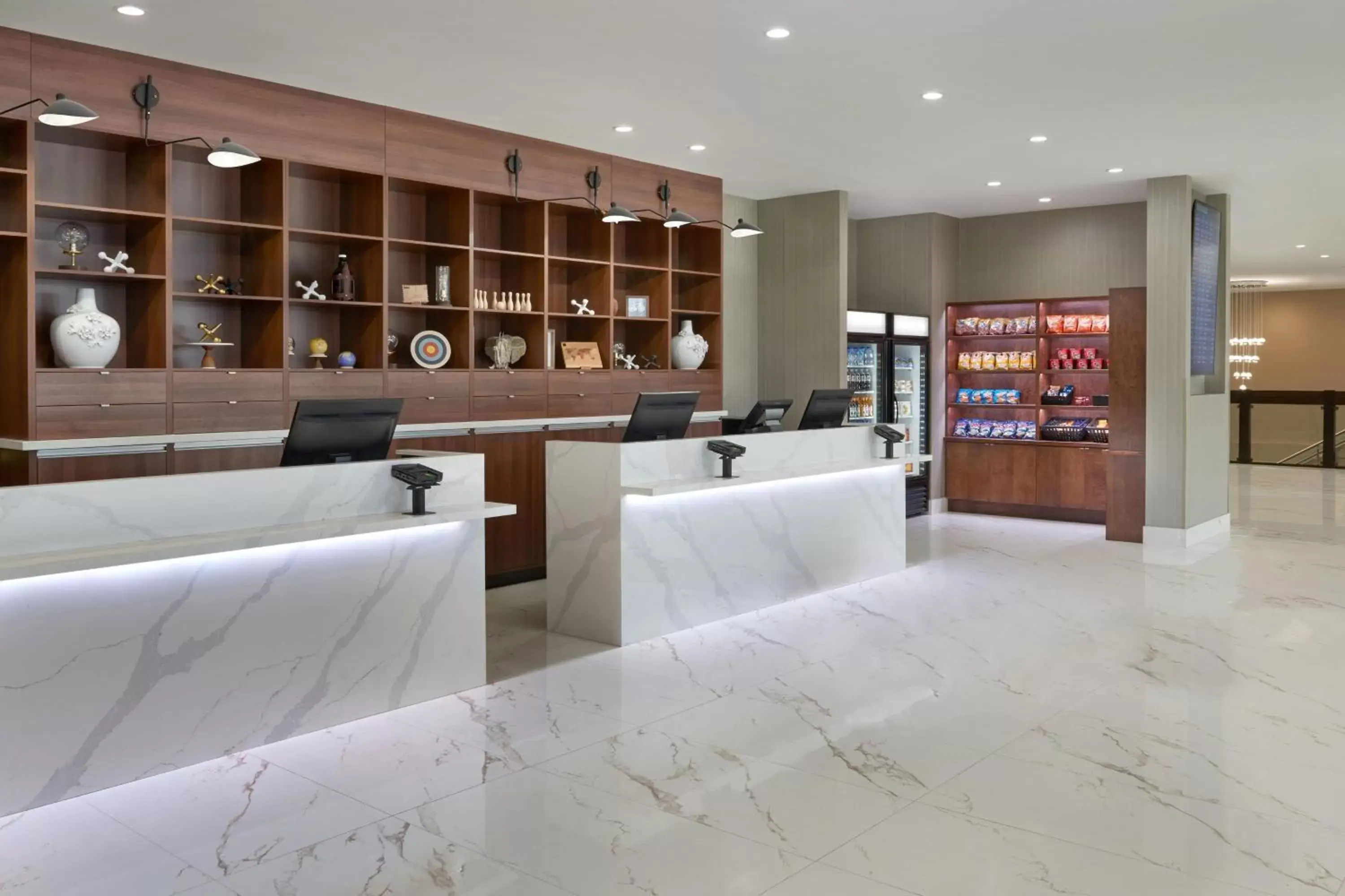 Lobby or reception in Four Points by Sheraton Toronto Airport