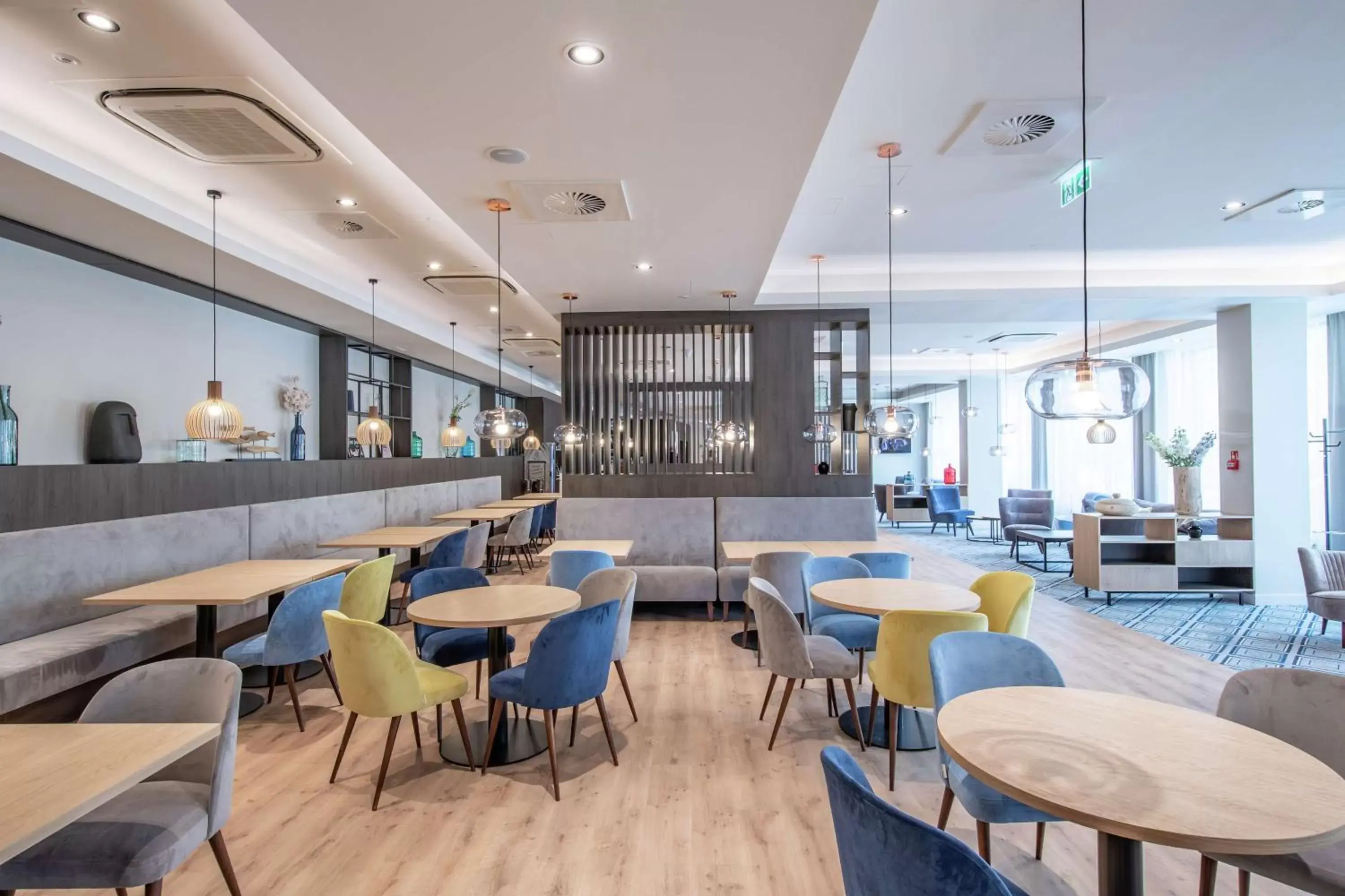 Lobby or reception, Restaurant/Places to Eat in Hampton by Hilton Oswiecim