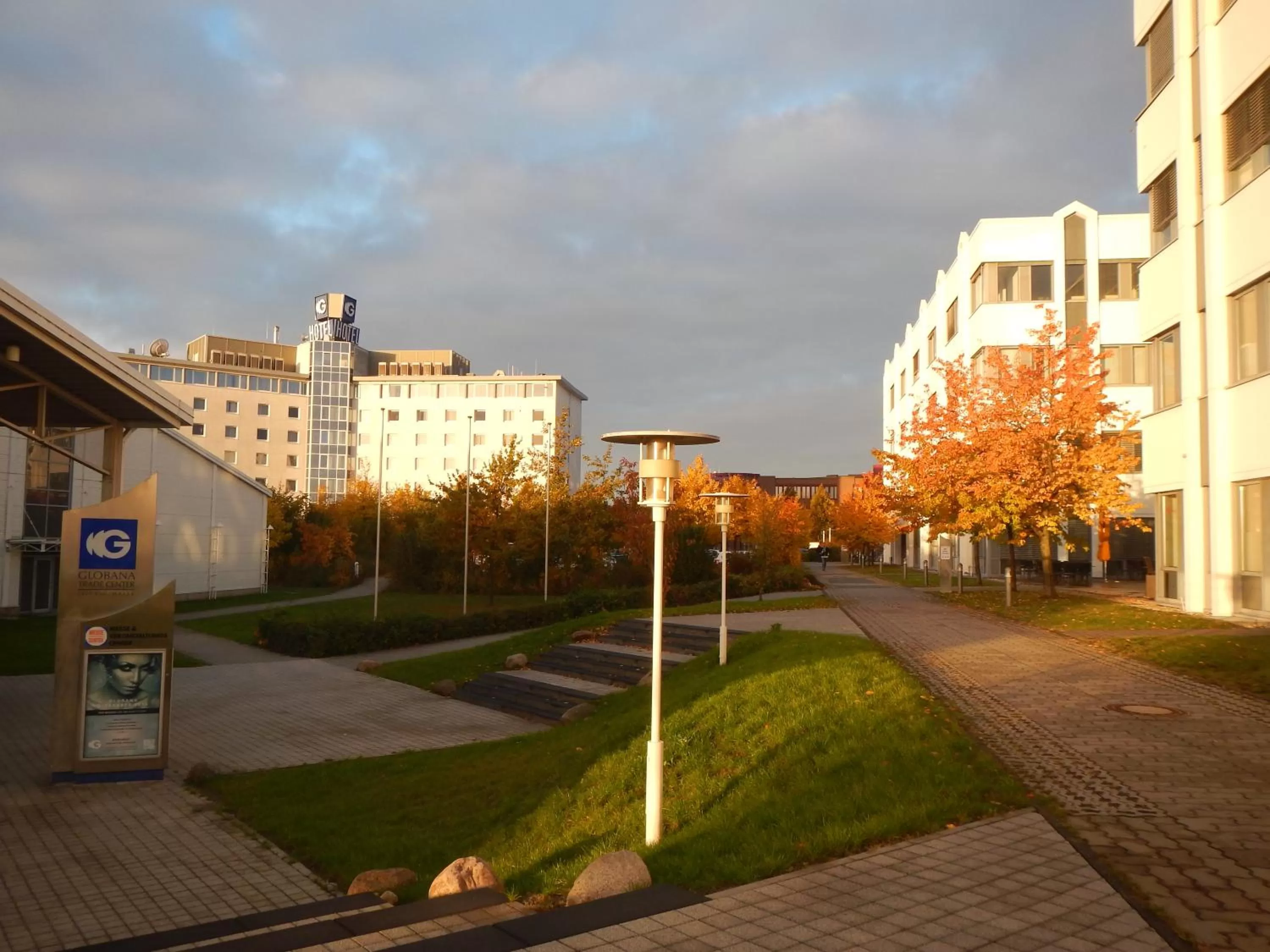 Day in Globana Airport Hotel