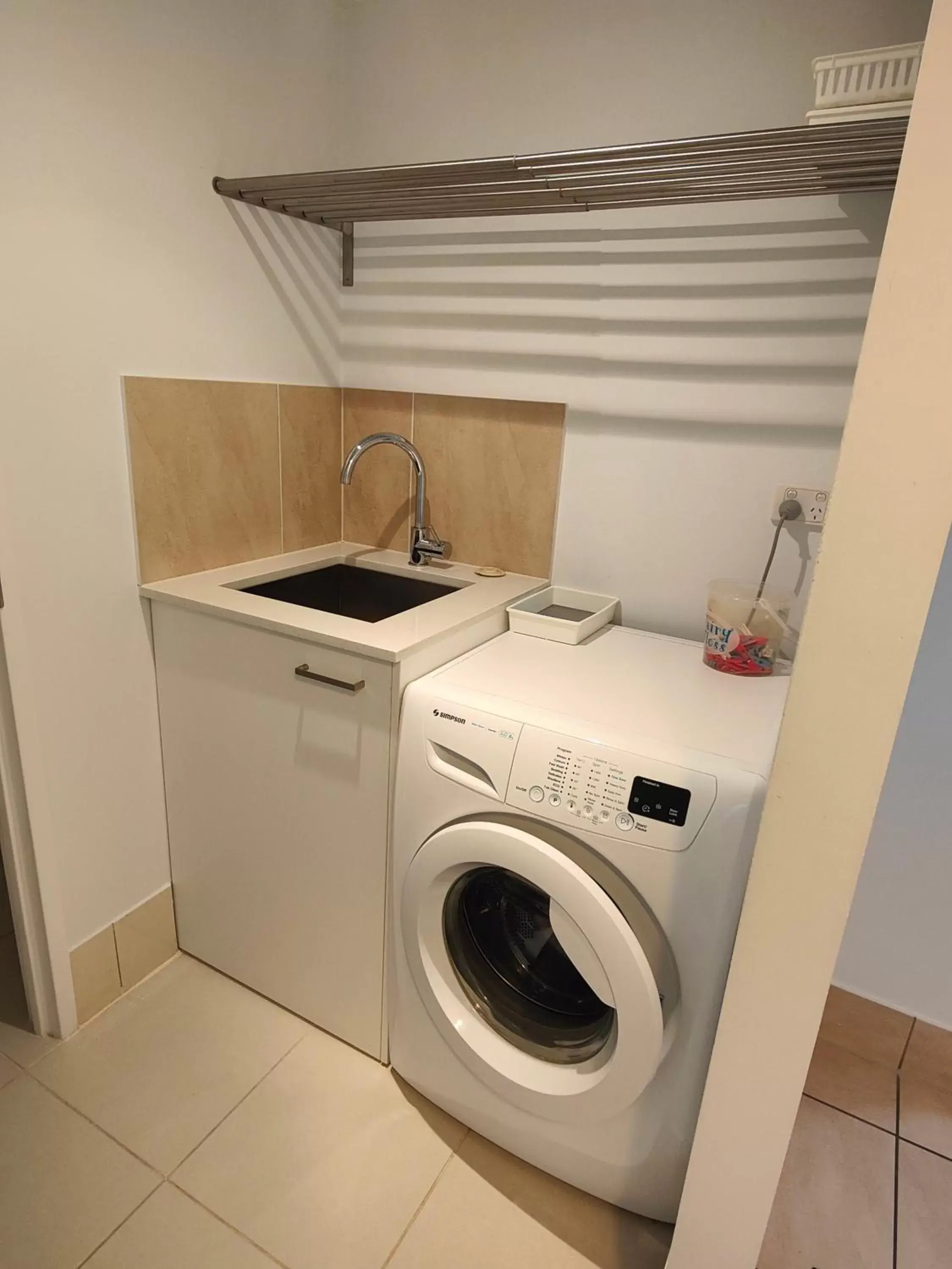 Kitchen/Kitchenette in Mari Court Resort