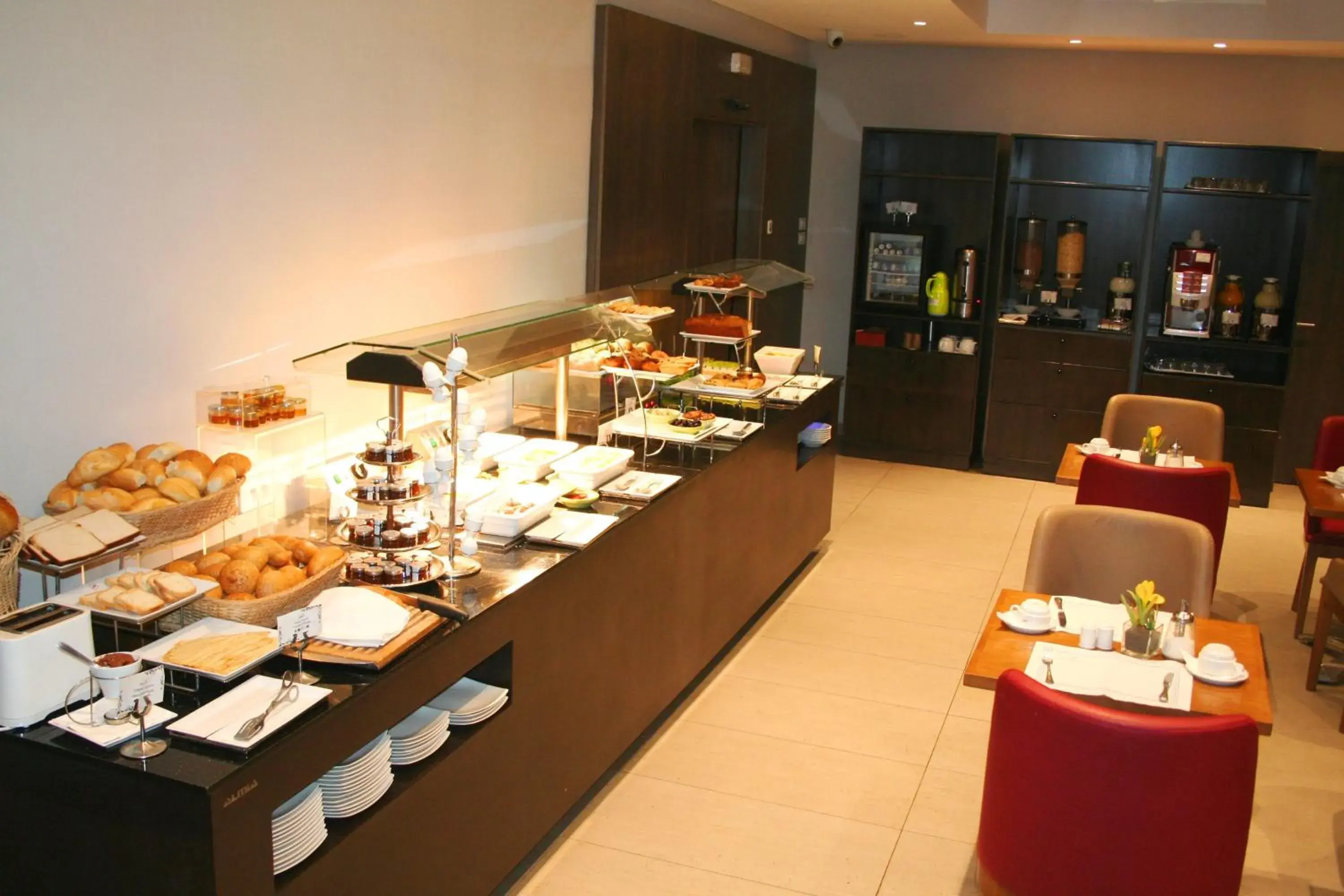 Buffet breakfast, Restaurant/Places to Eat in Hôtel Belvédère Fourati