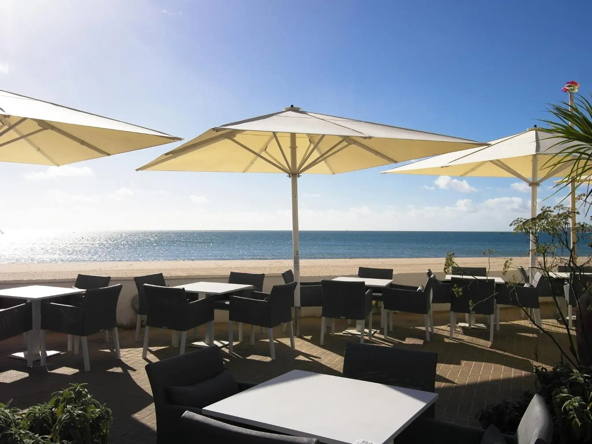 Balcony/Terrace, Restaurant/Places to Eat in Sandbanks Hotel