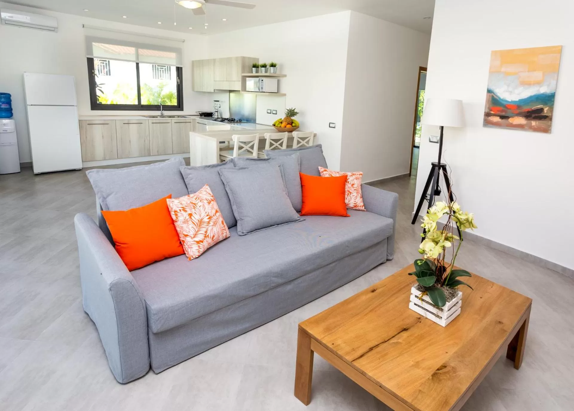 Kitchen or kitchenette, Seating Area in Louisa Aparthotel