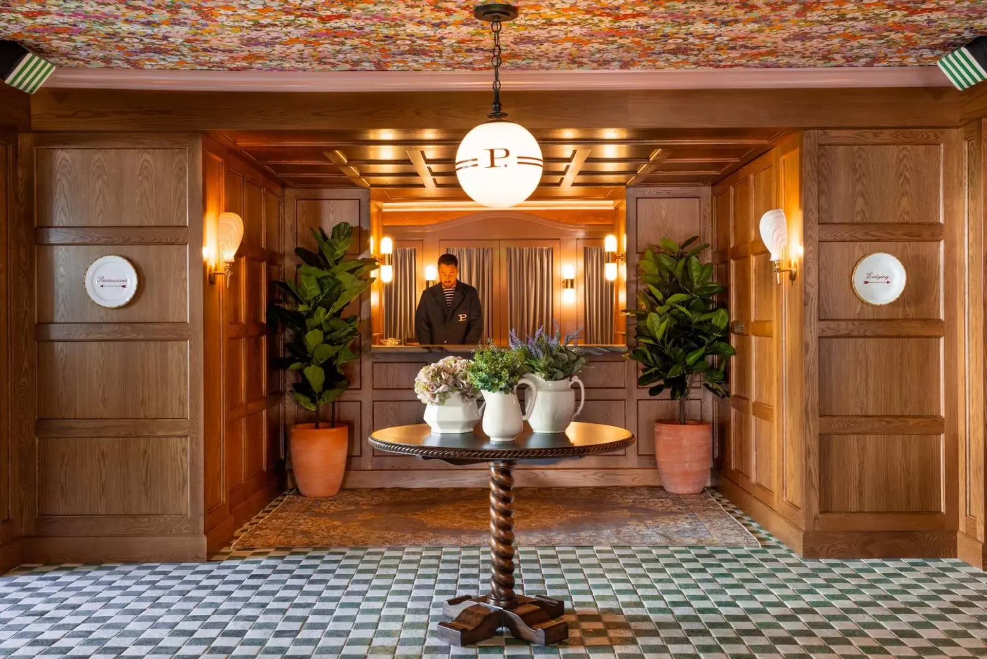 concierge in Palihouse West Hollywood
