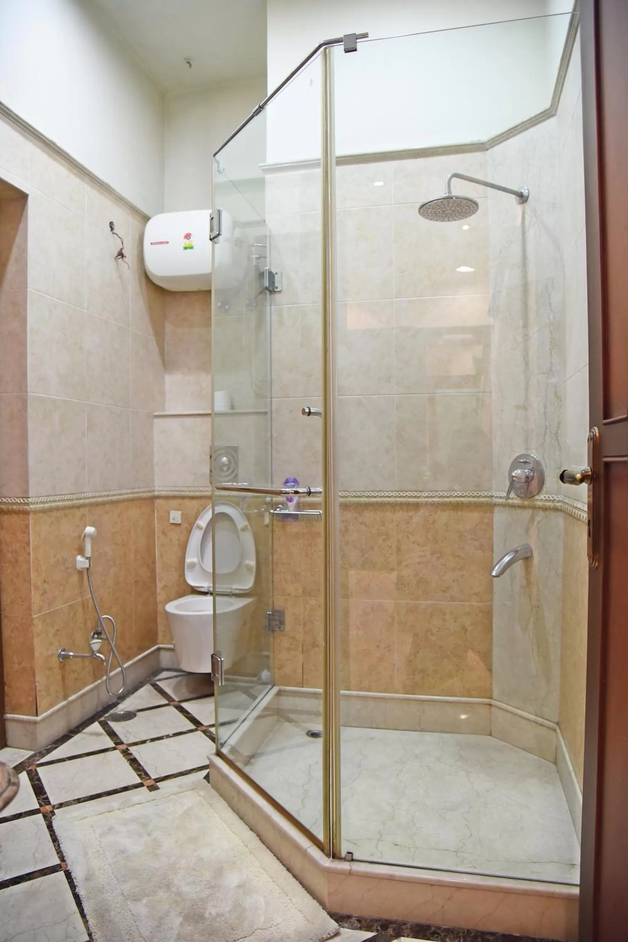 Shower in The Moira - Bed and Breakfast