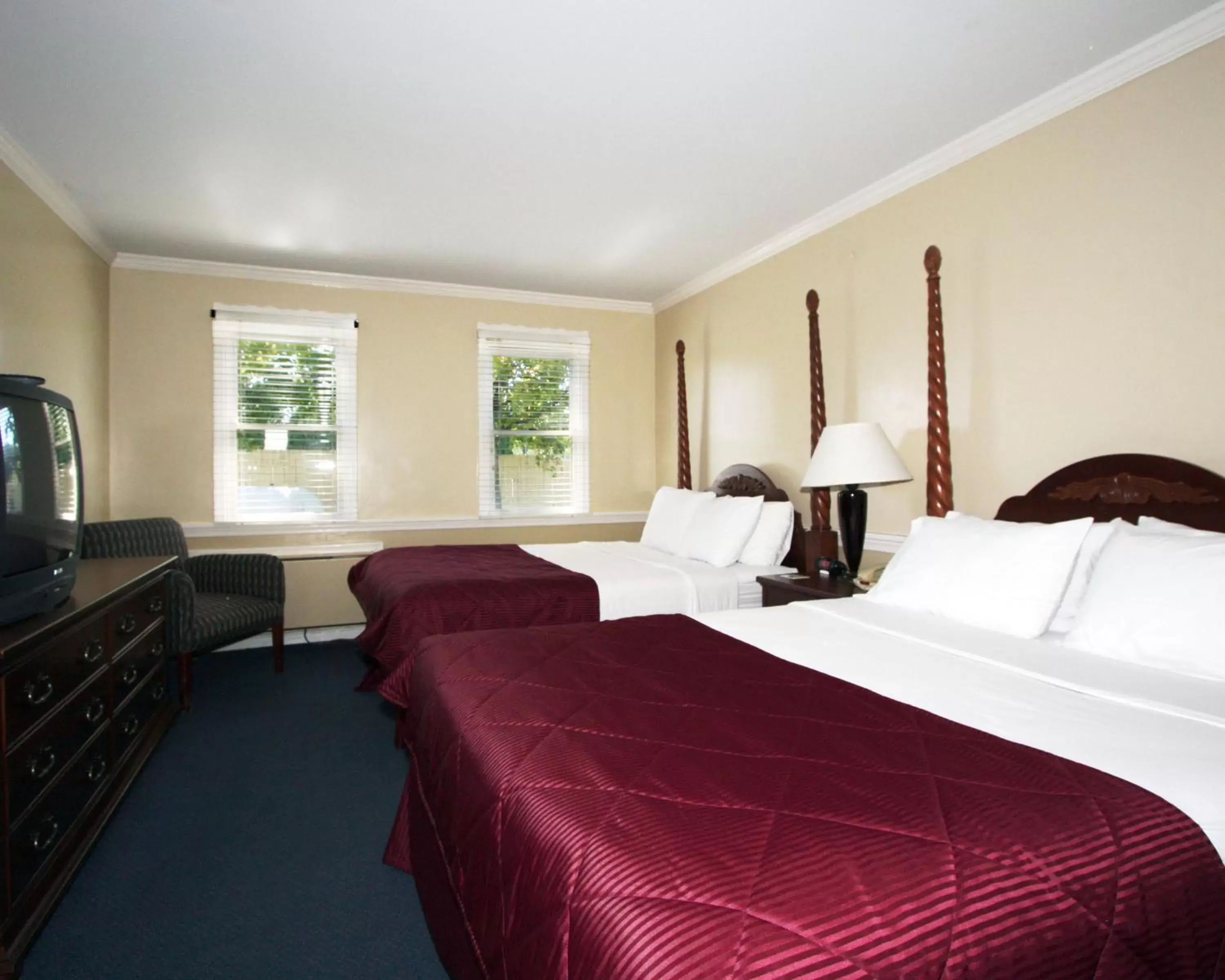 Double Room with Two Double Beds - Non-Smoking in Clarion Inn Strasburg - Lancaster