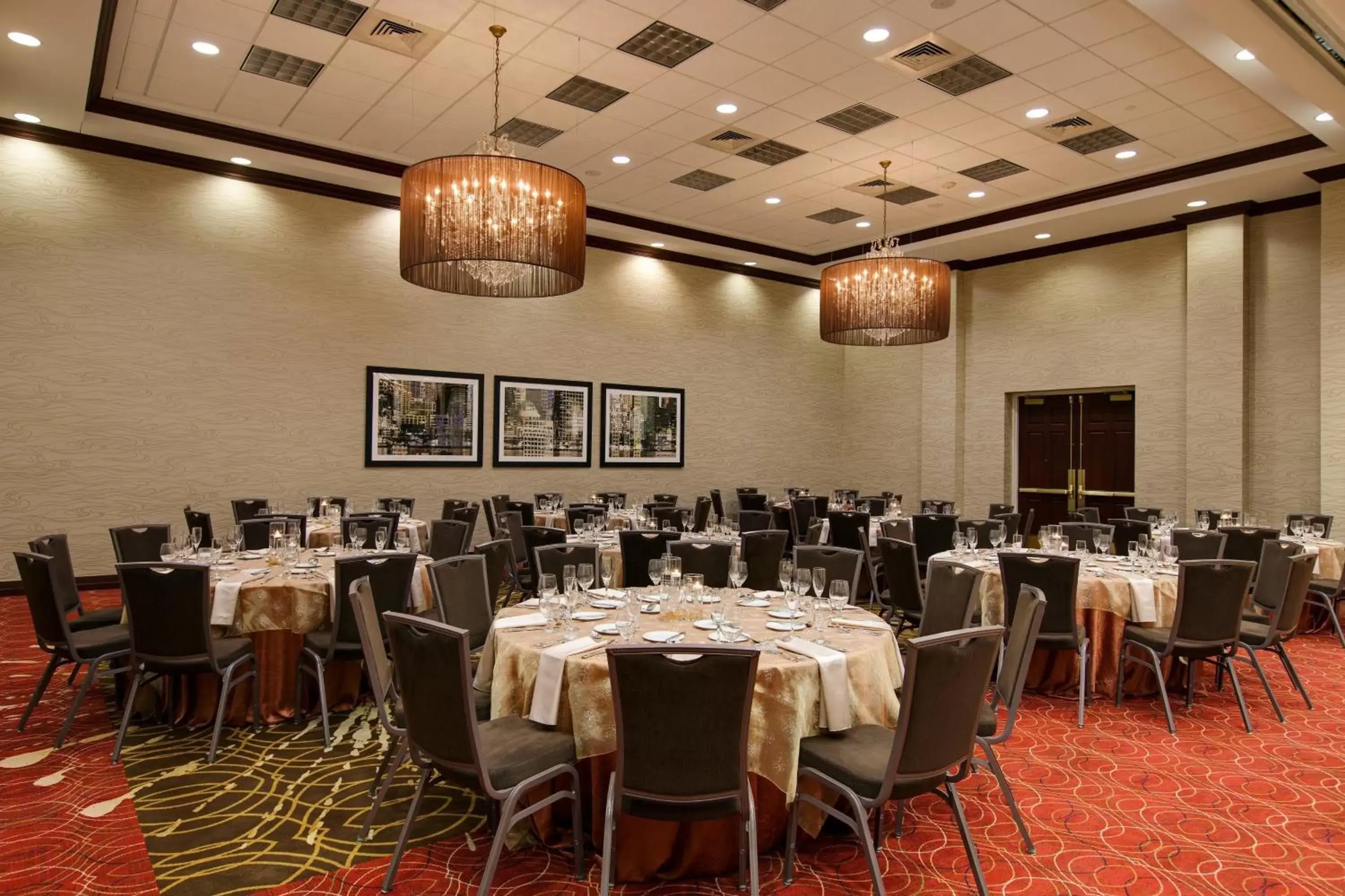 Meeting/conference room, Restaurant/Places to Eat in Chicago Marriott Midway