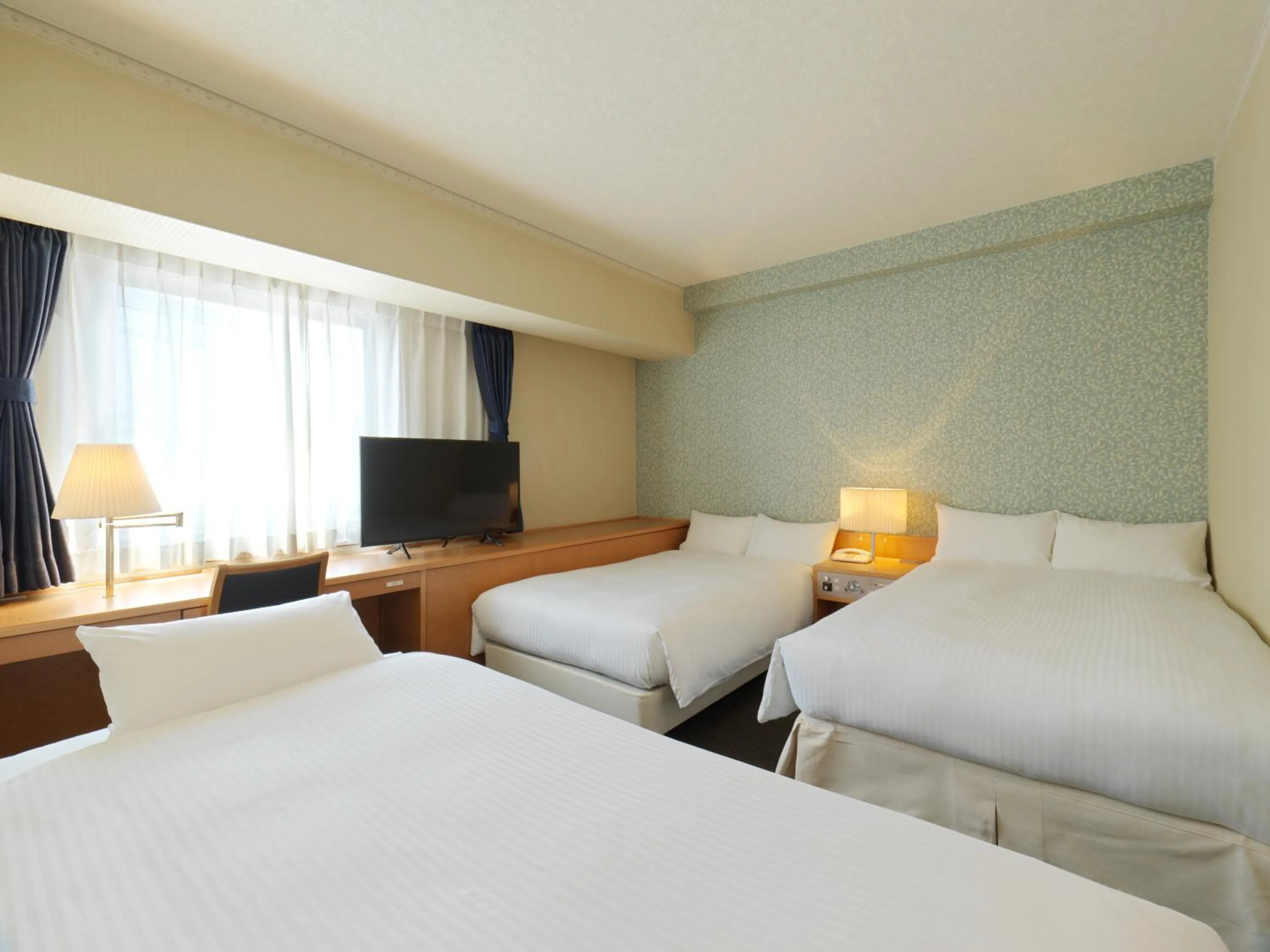 Photo of the whole room, Bed in Hotel Emisia Tokyo Tachikawa
