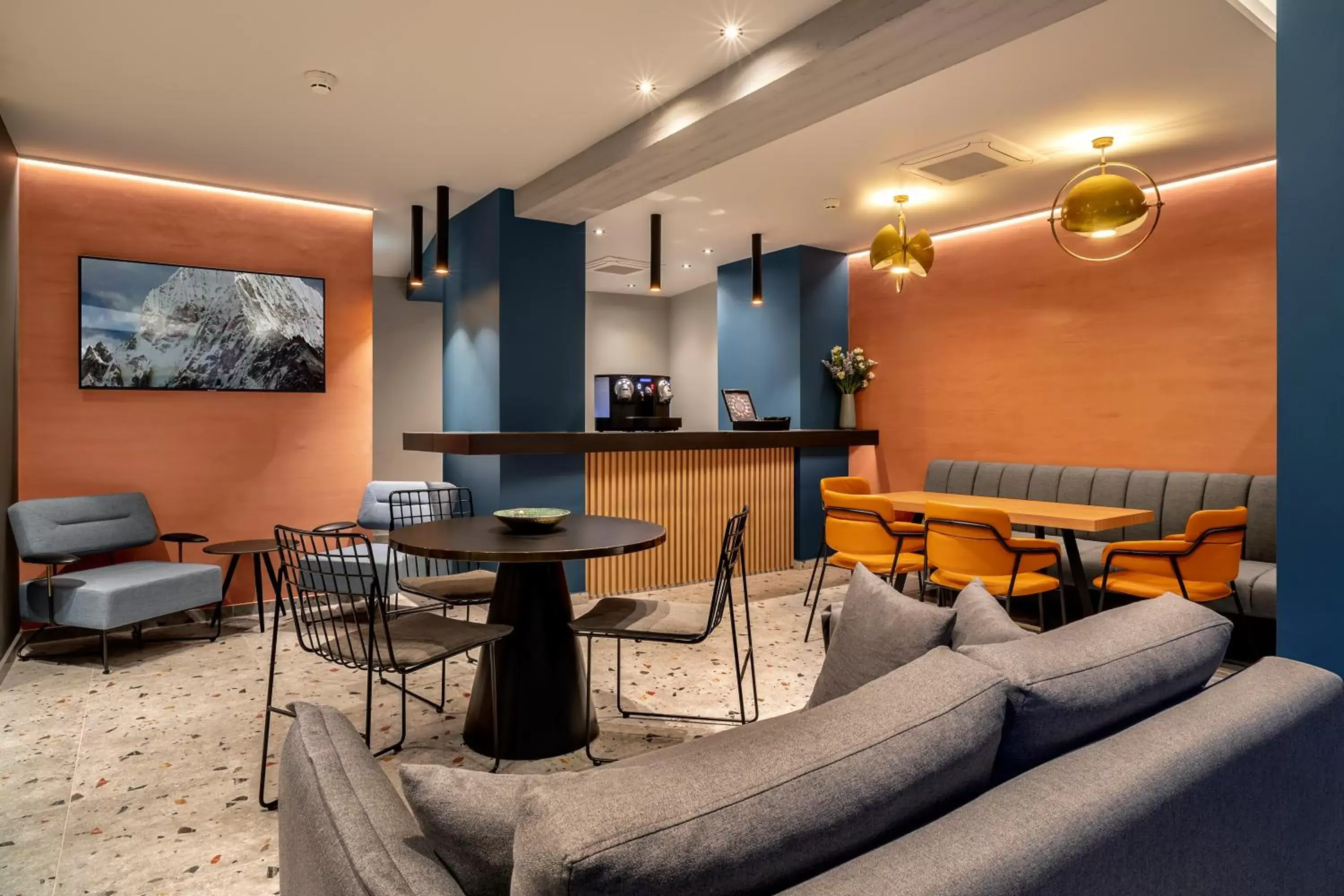 Lobby or reception, Lounge/Bar in Bob W Akadimia Athens