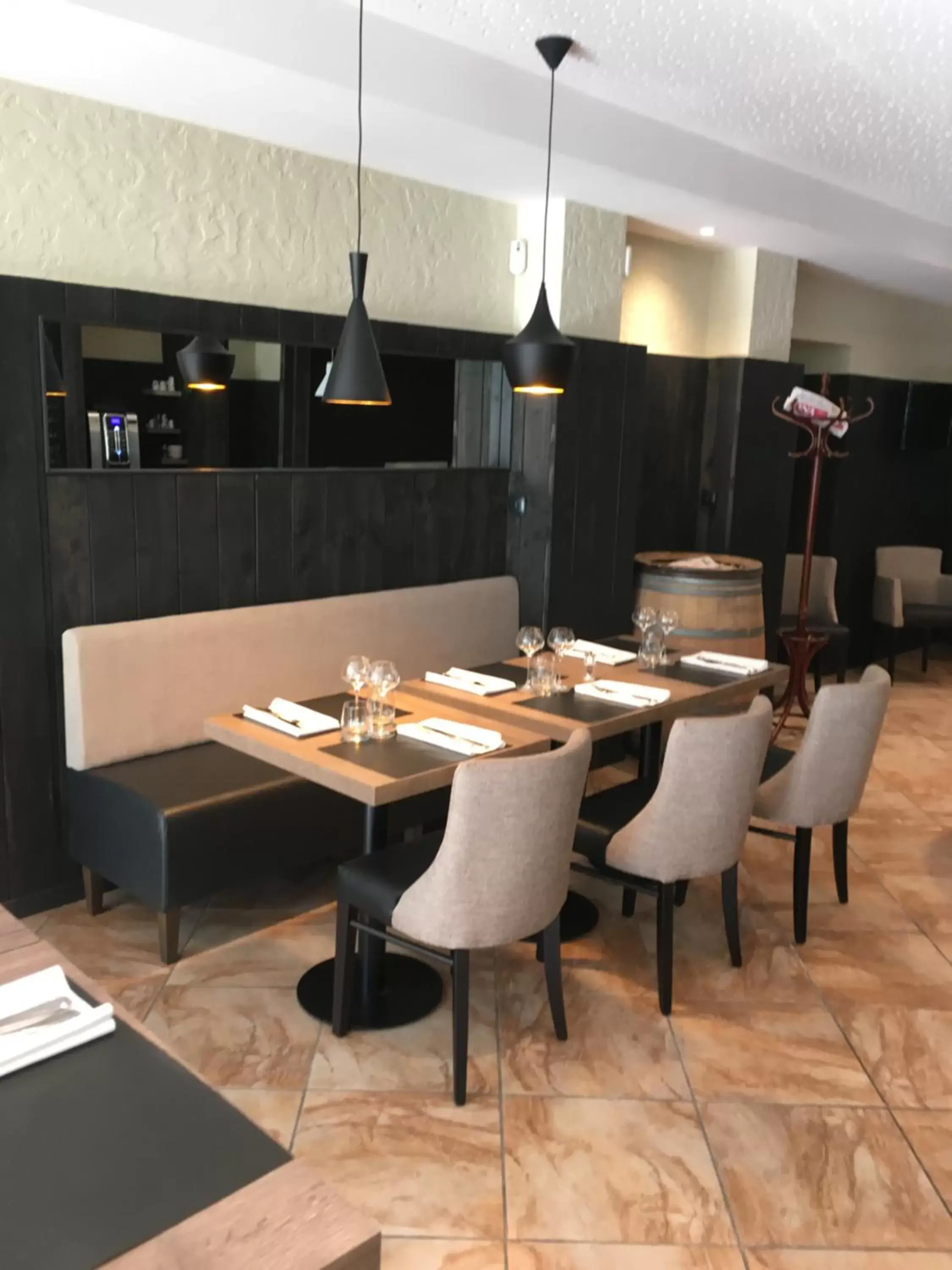 Restaurant/Places to Eat in Hotel Restaurant au Floridor