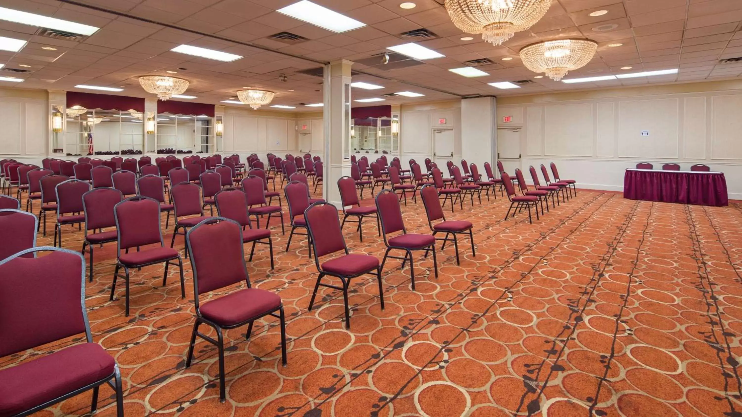 Photo of the whole room in Best Western Capital Beltway