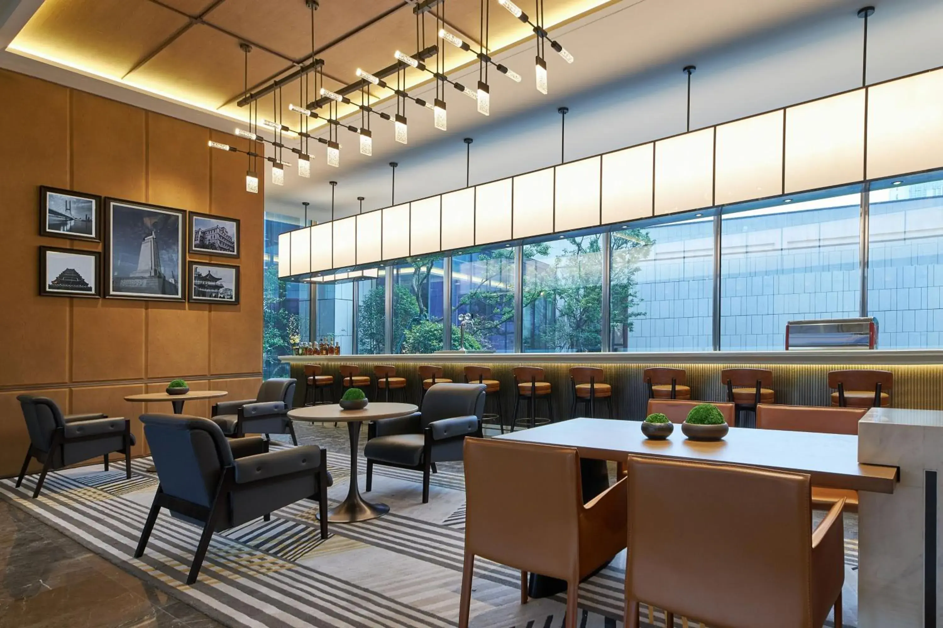 Lobby or reception, Restaurant/Places to Eat in Four Points by Sheraton Nanchang, Xihu