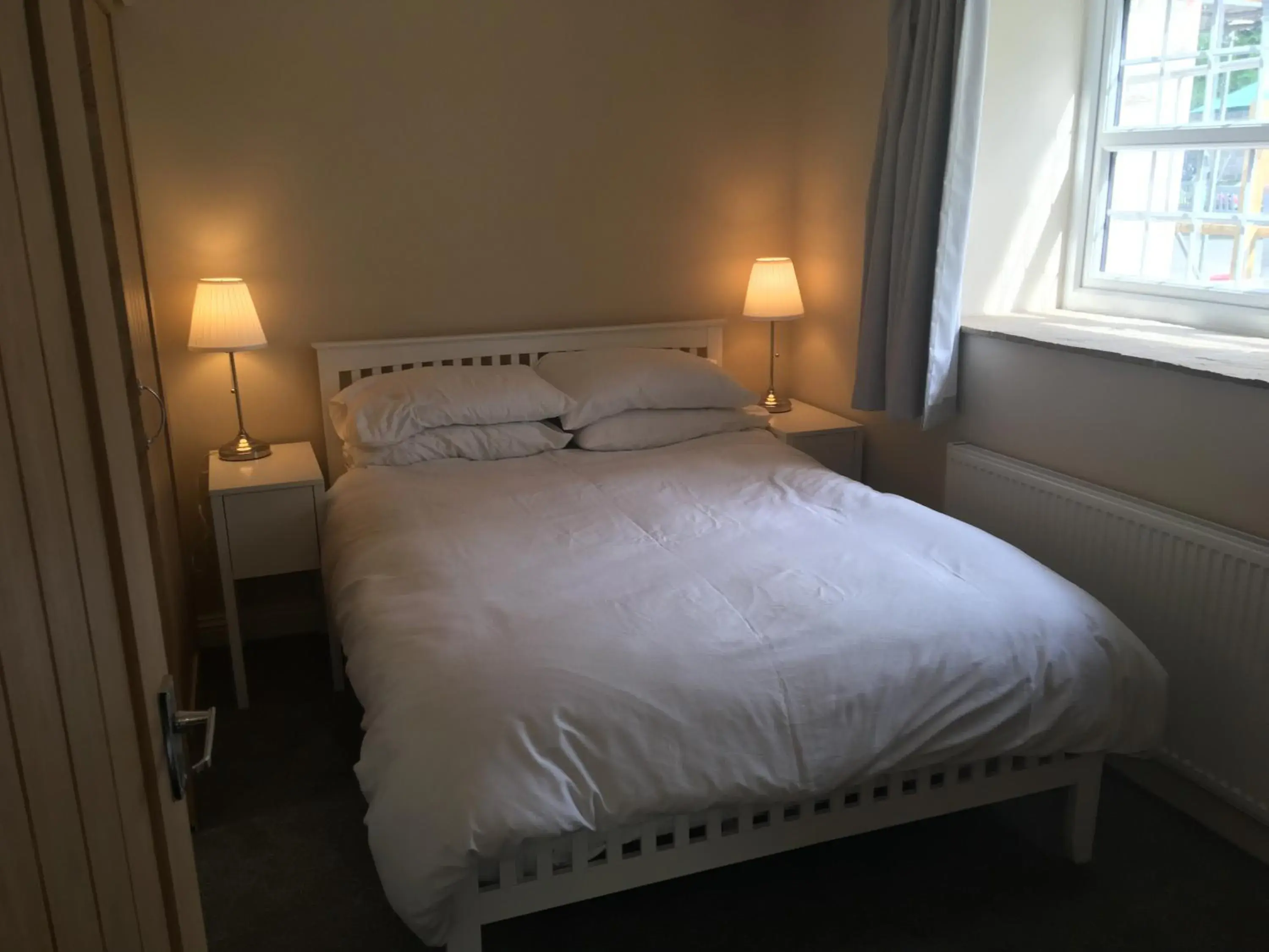 Bedroom, Bed in White House Cottages