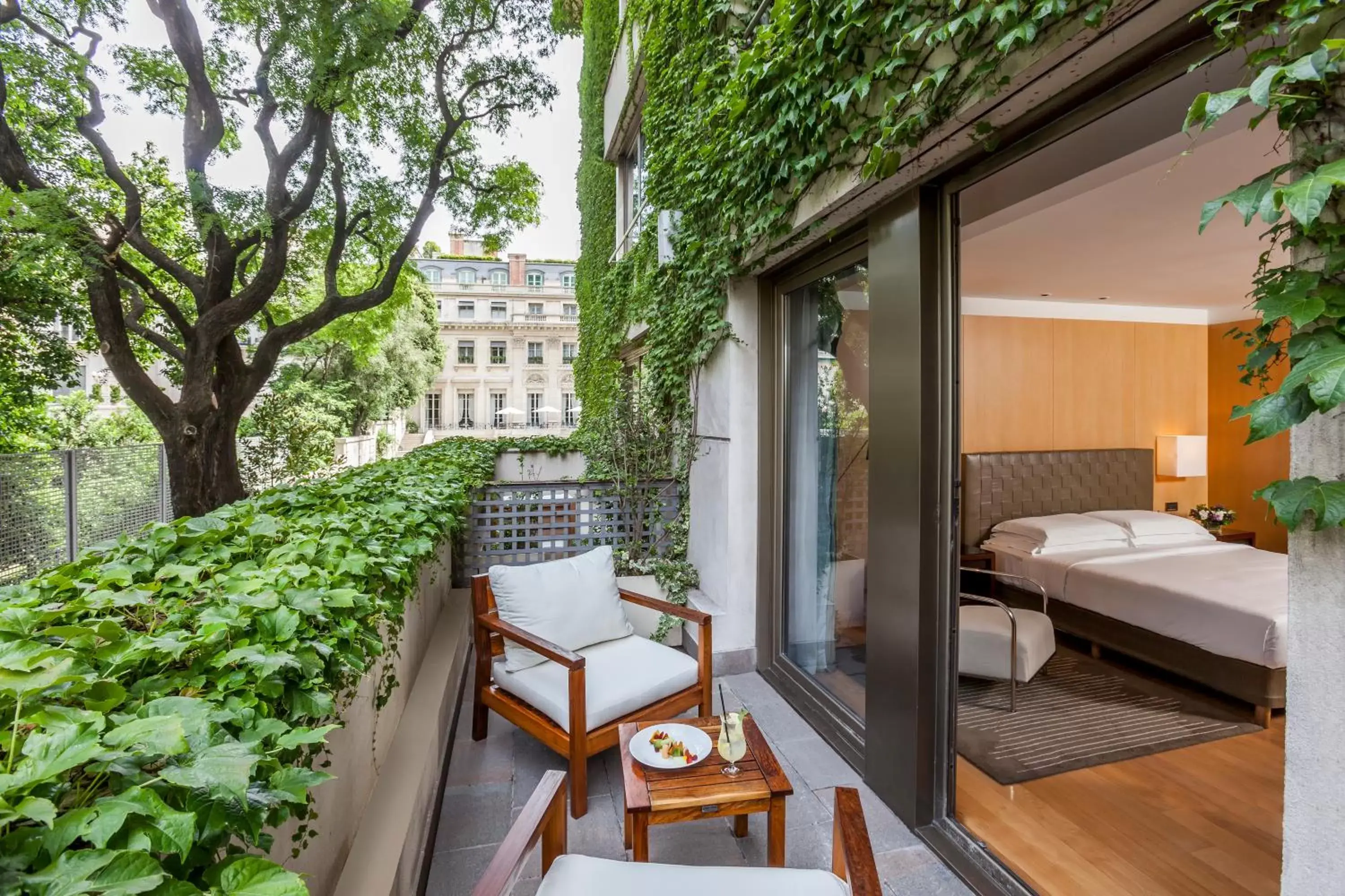 Deluxe King Room with Balcony in Palacio Duhau - Park Hyatt Buenos Aires