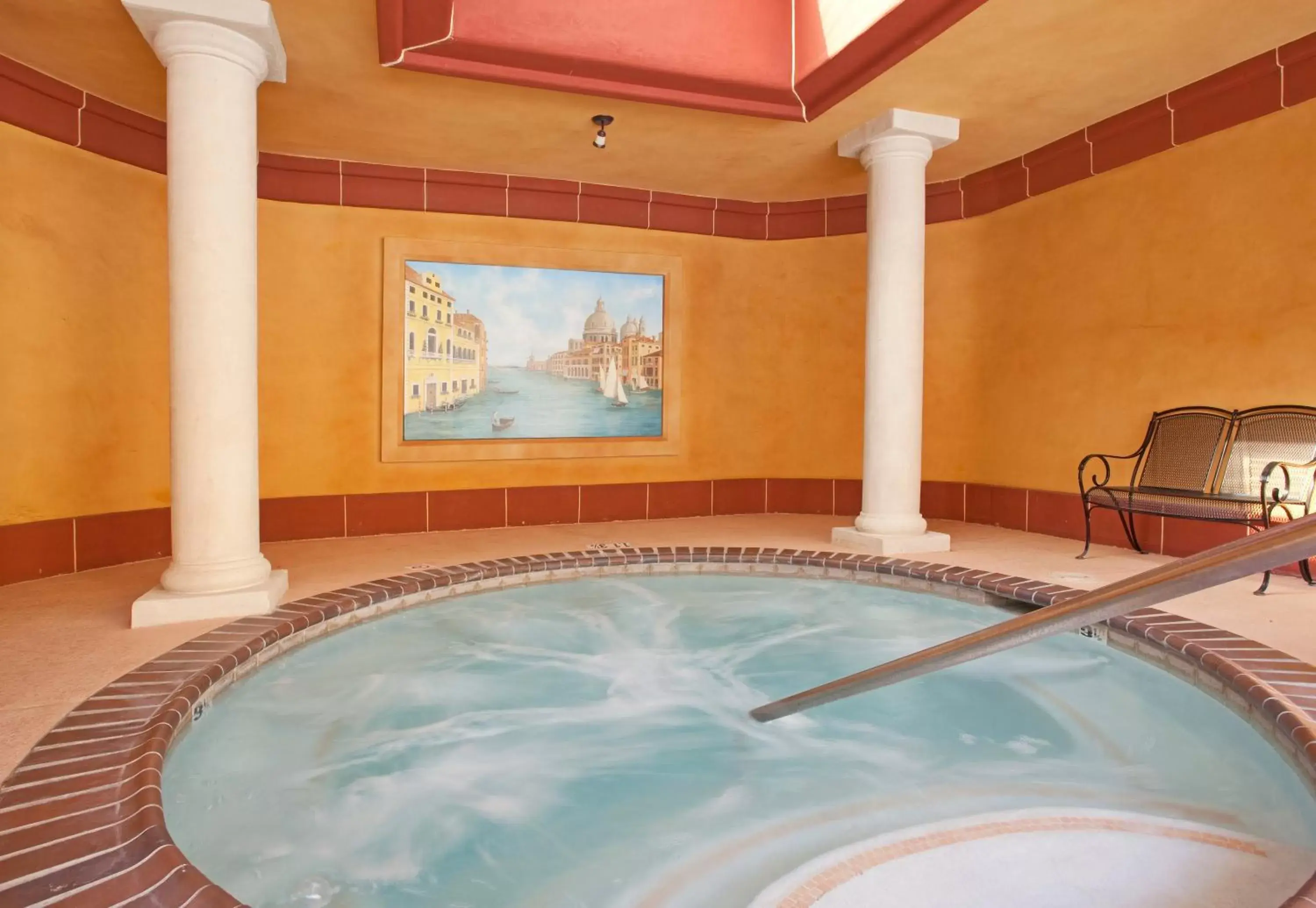 Spa and wellness centre/facilities, Swimming Pool in Holiday Inn Rancho Cordova - Northeast Sacramento, an IHG Hotel