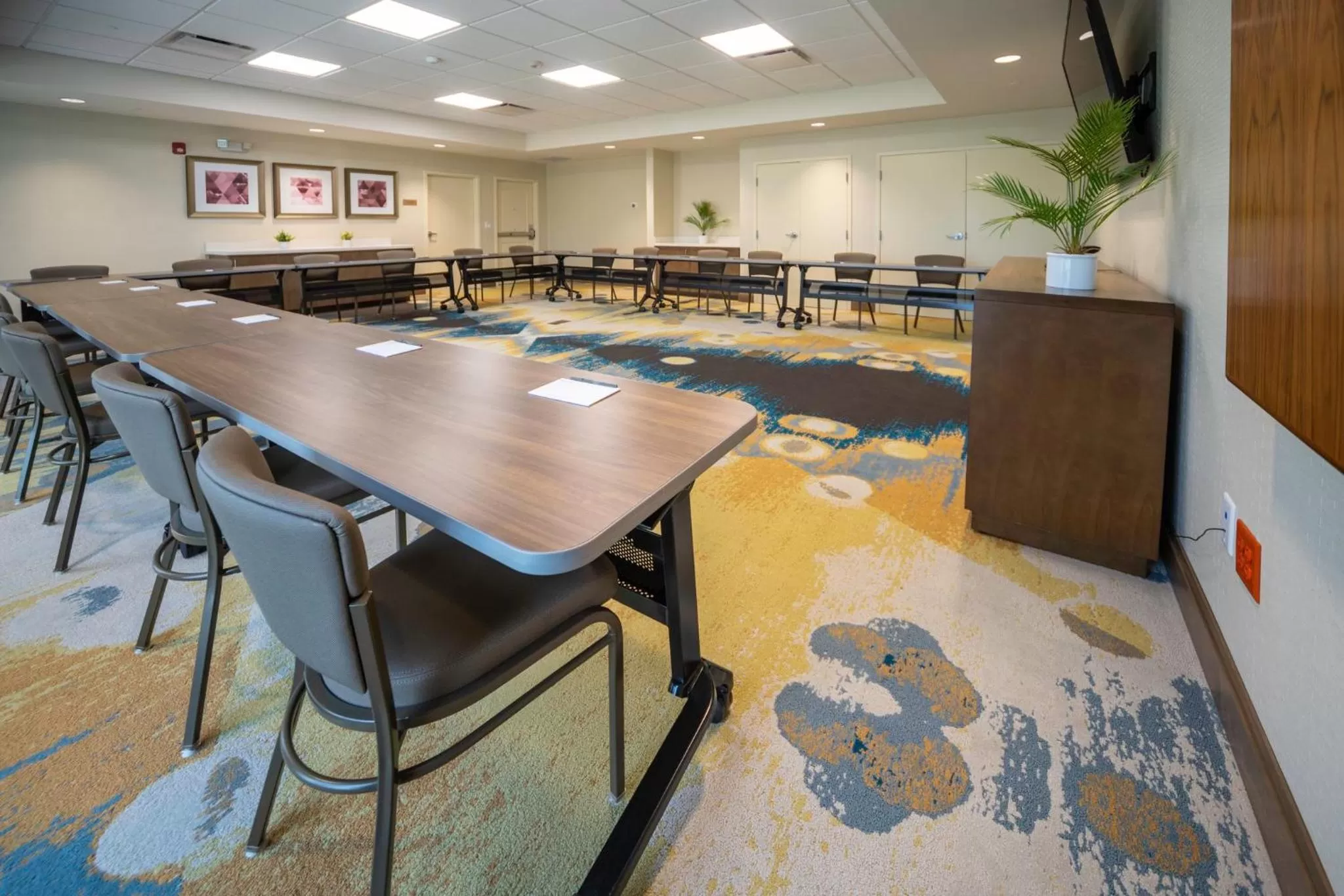 Meeting/conference room in Staybridge Suites - Summerville by IHG