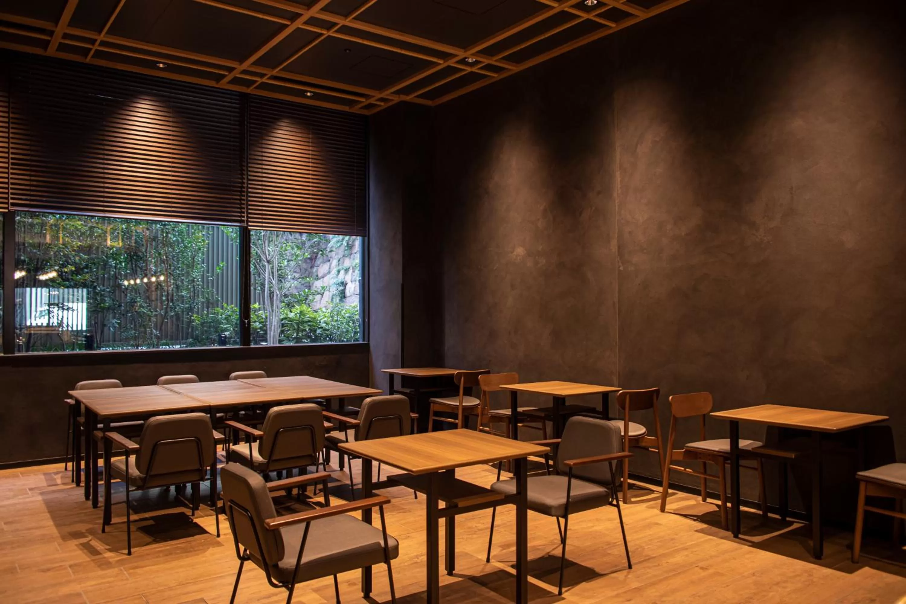 Restaurant/places to eat in Hotel Keihan Tenmabashi Ekimae