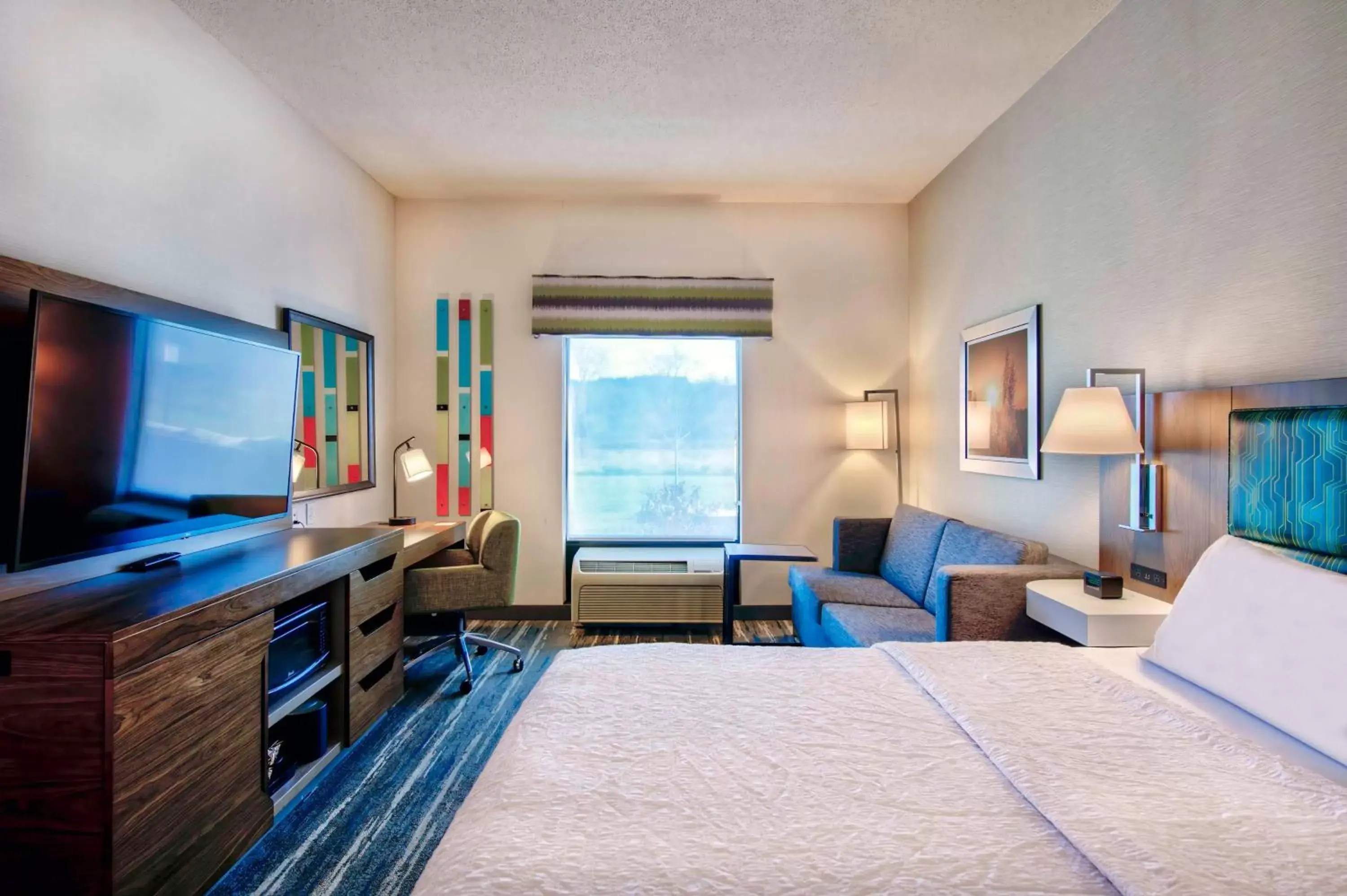 Living room, Seating Area in Hampton Inn Cortland