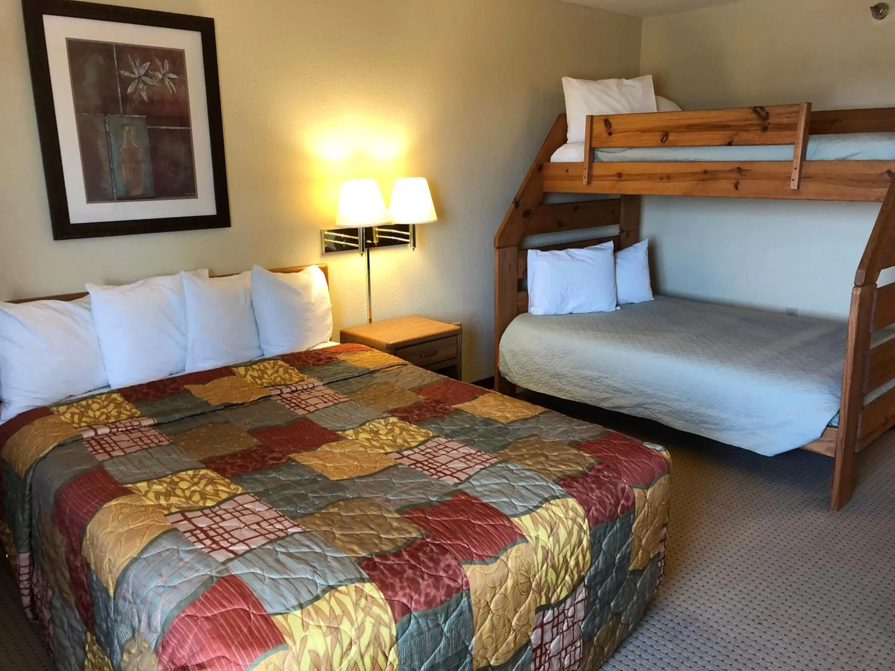 Bunk Bed in Days Inn by Wyndham Iron Mountain