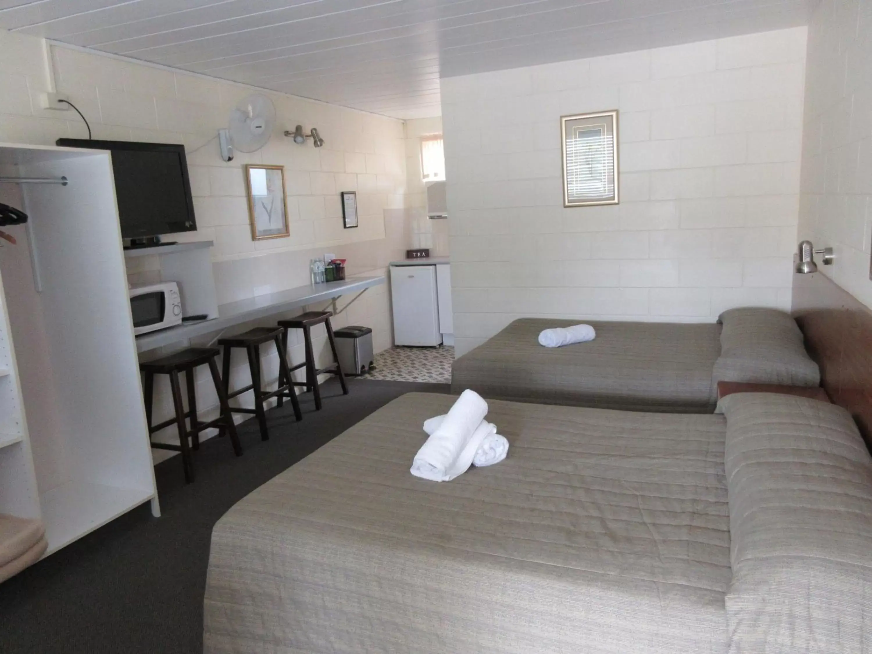 Photo of the whole room, Room Photo in Waterview Motel Maclean