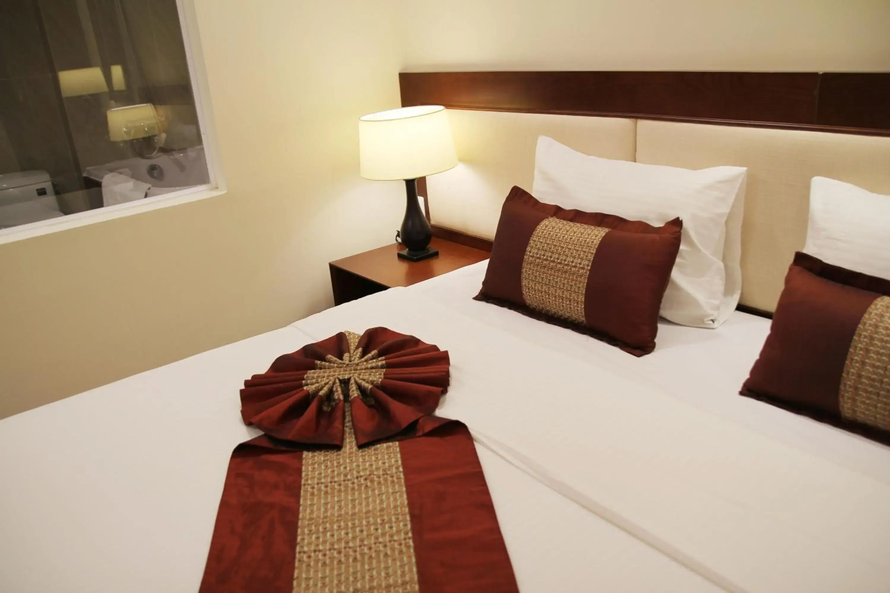 Bed in Dong Khanh Hotel Bed in Dong Khanh Hotel