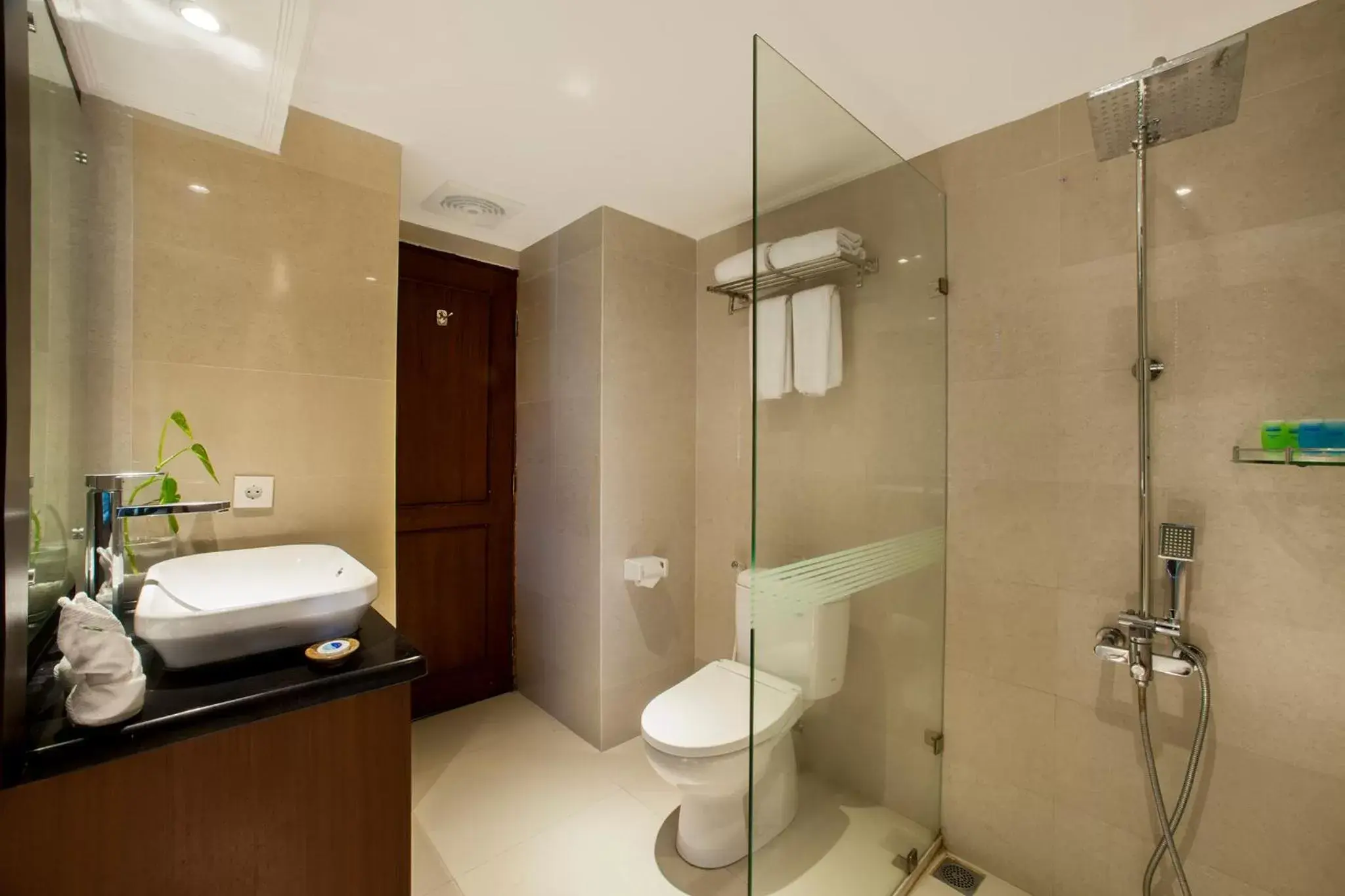 Shower, Bathroom in Holiday Resort Lombok