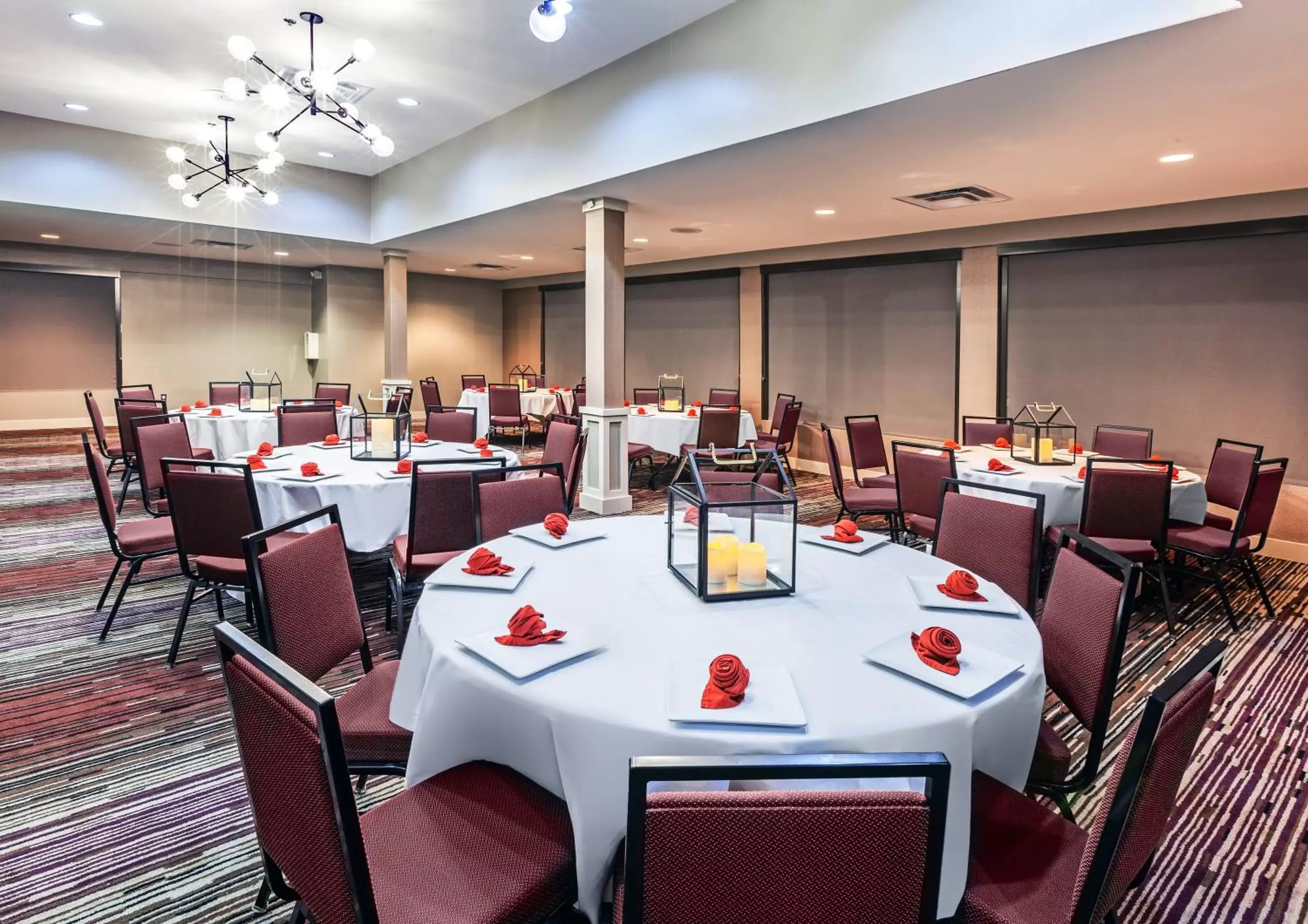 Restaurant/Places to Eat in Holiday Inn Tyler - Conference Center, an IHG Hotel