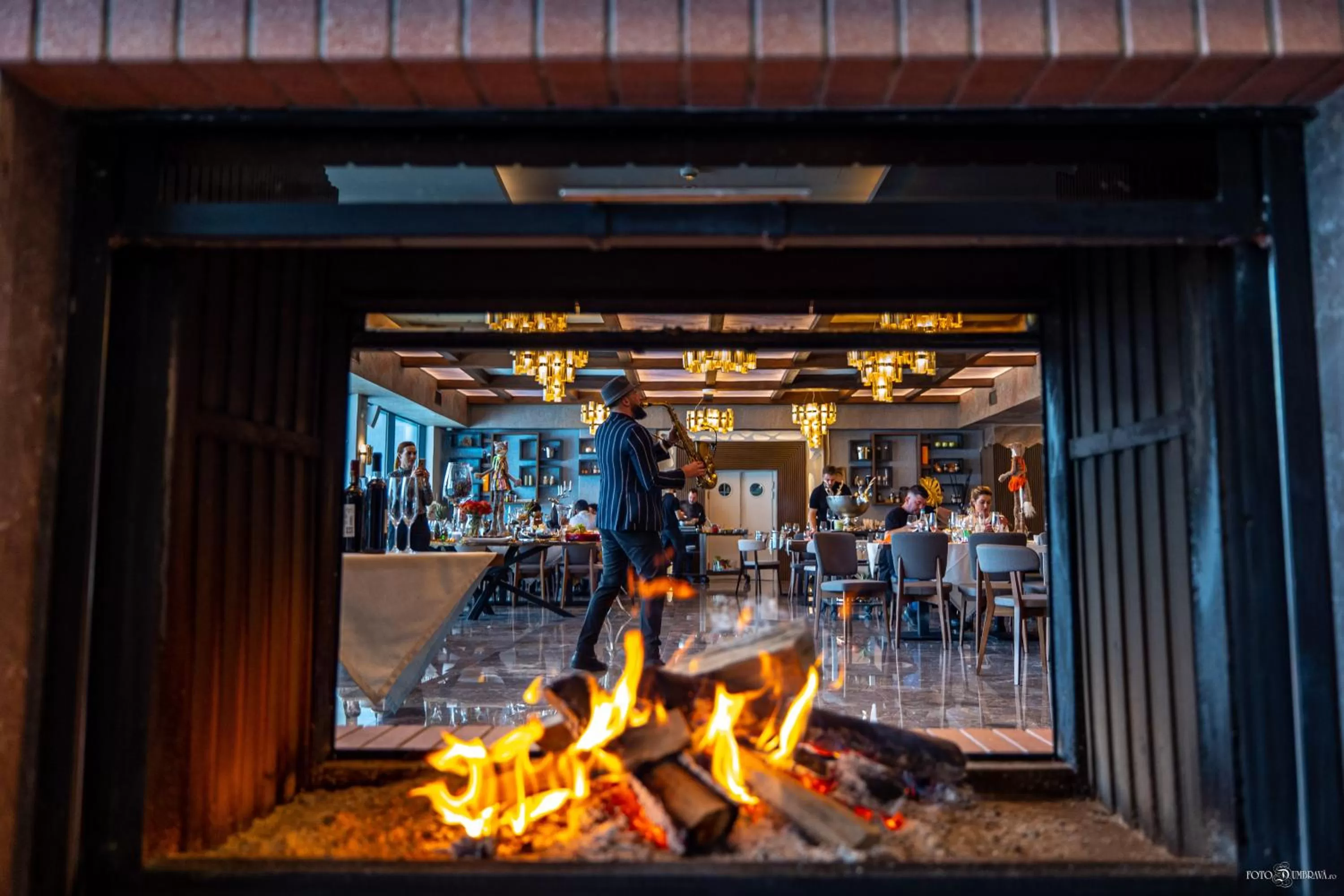 Restaurant/places to eat in Hotel Belmont