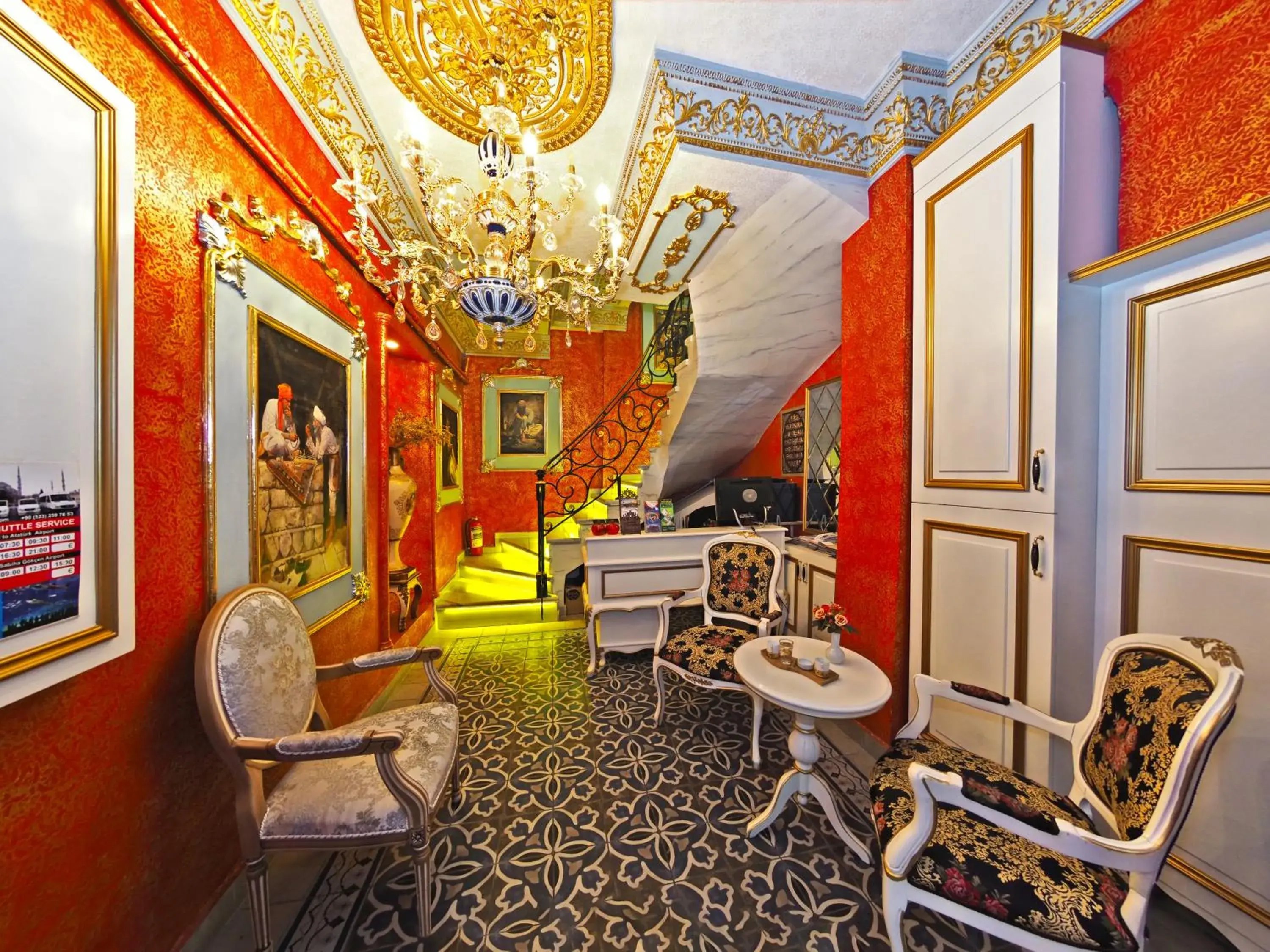 Lobby or reception in Sirkeci Gar Hotel