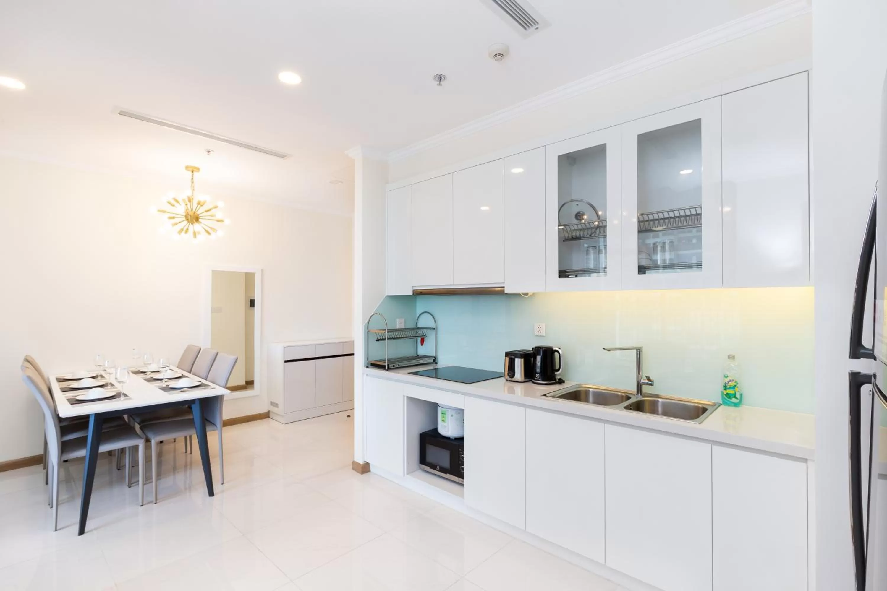 Kitchen or kitchenette, Kitchen/Kitchenette in Vinhomes Central Park-Nice Homes