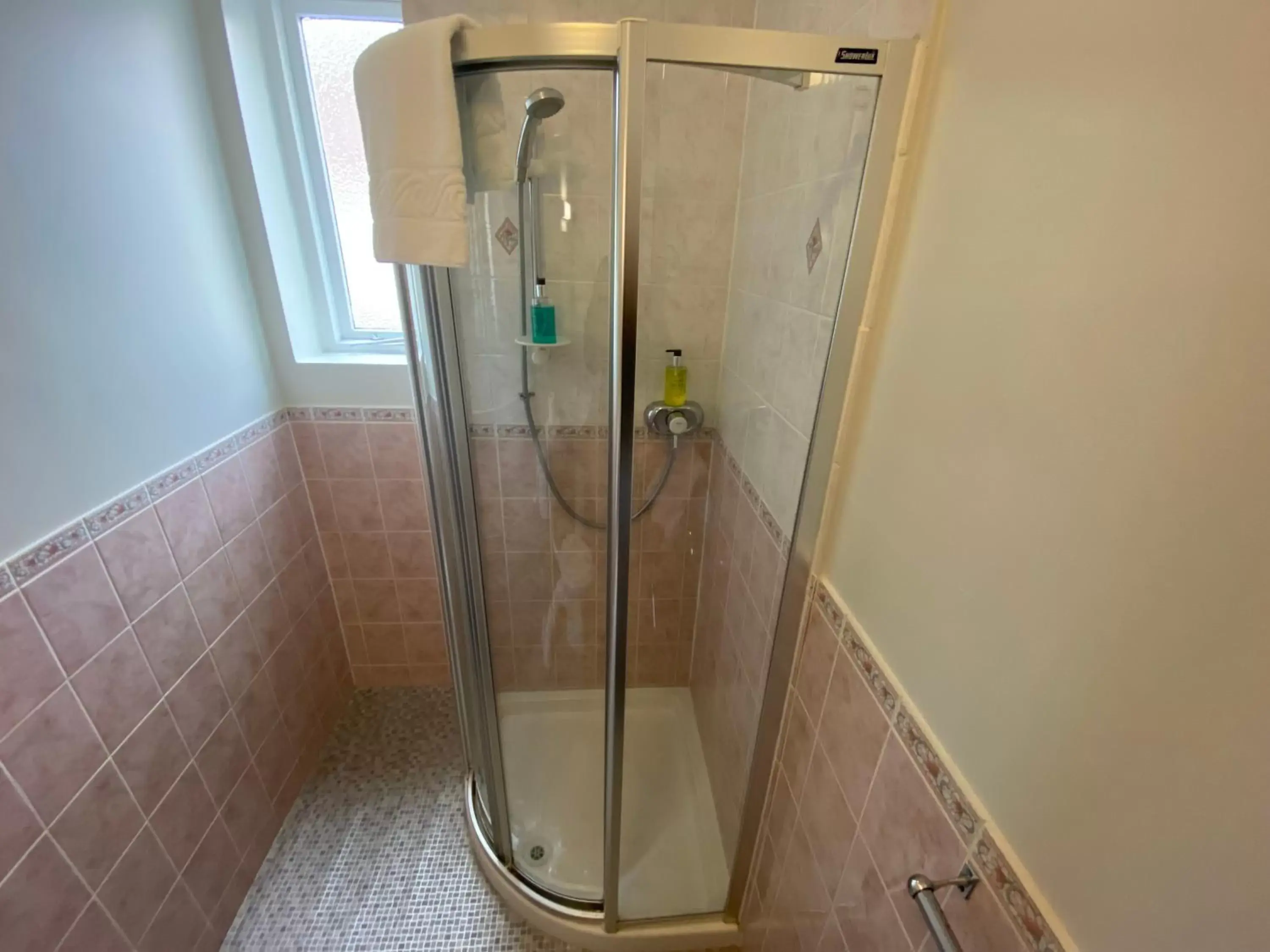 Shower, Bathroom in The Fairhaven Hotel