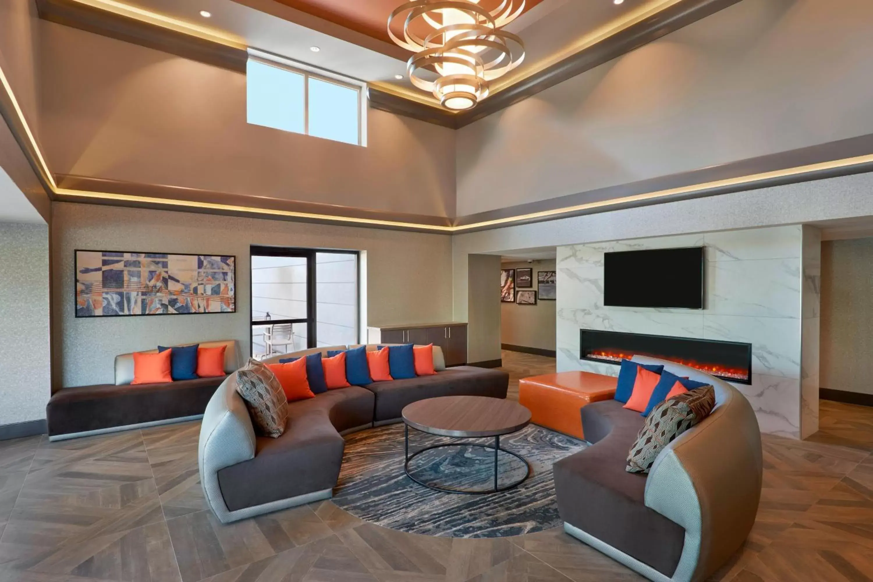 Lobby or reception, Seating Area in Four Points by Sheraton Hamilton - Stoney Creek