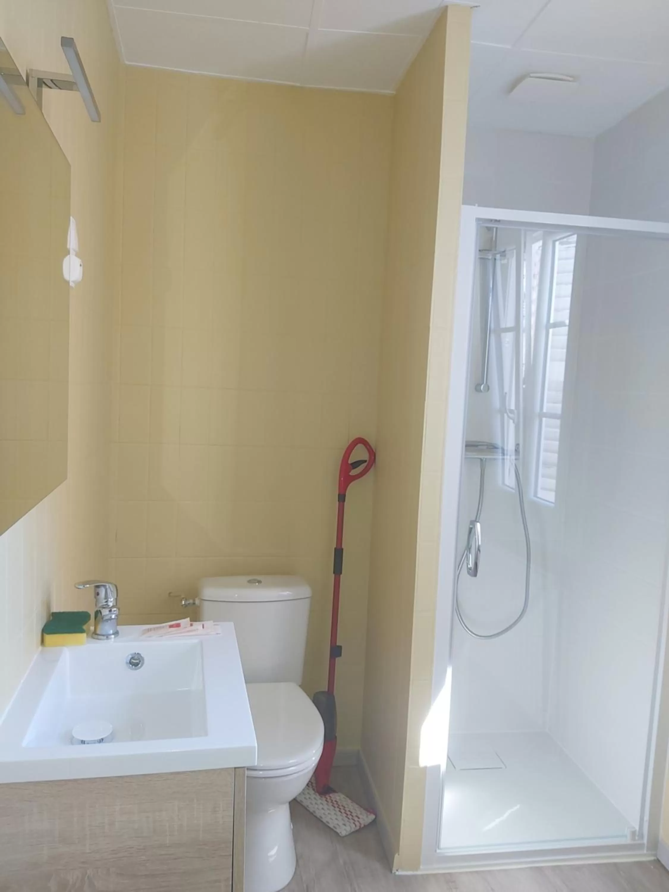 Bathroom in Vichy Sejour