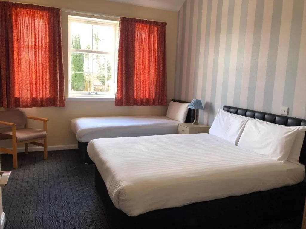 Bedroom, Bed in The Elgin Kintore Arms, Inverurie - Heritage Hotel Since 1855