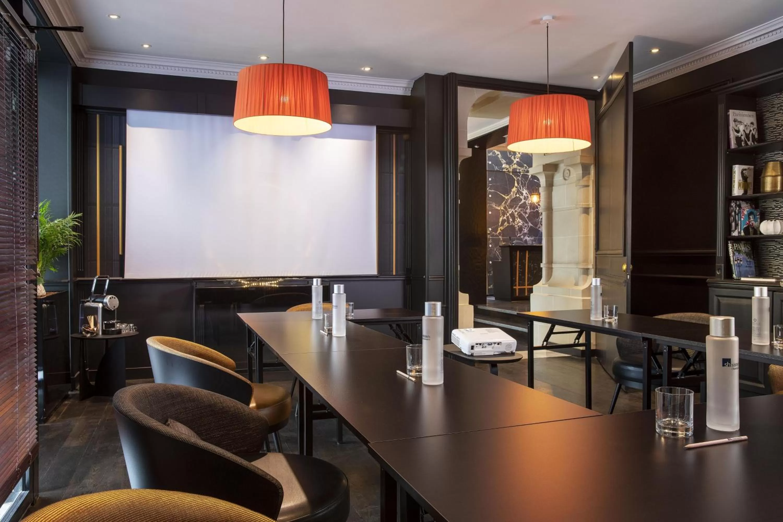 Meeting/conference room in Hôtel Elysées Régencia