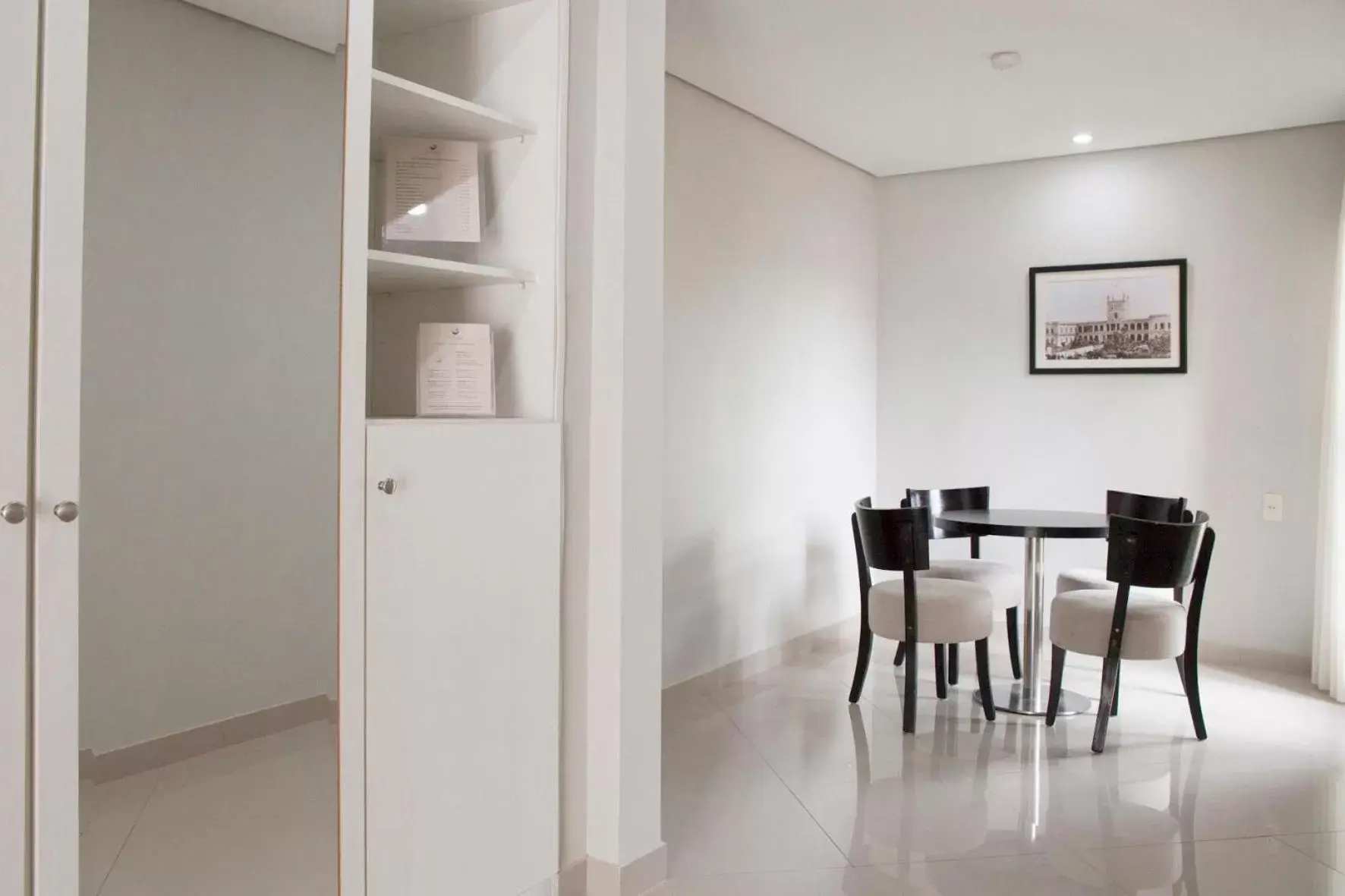 Dining Area in Las Lomas Casa Hotel