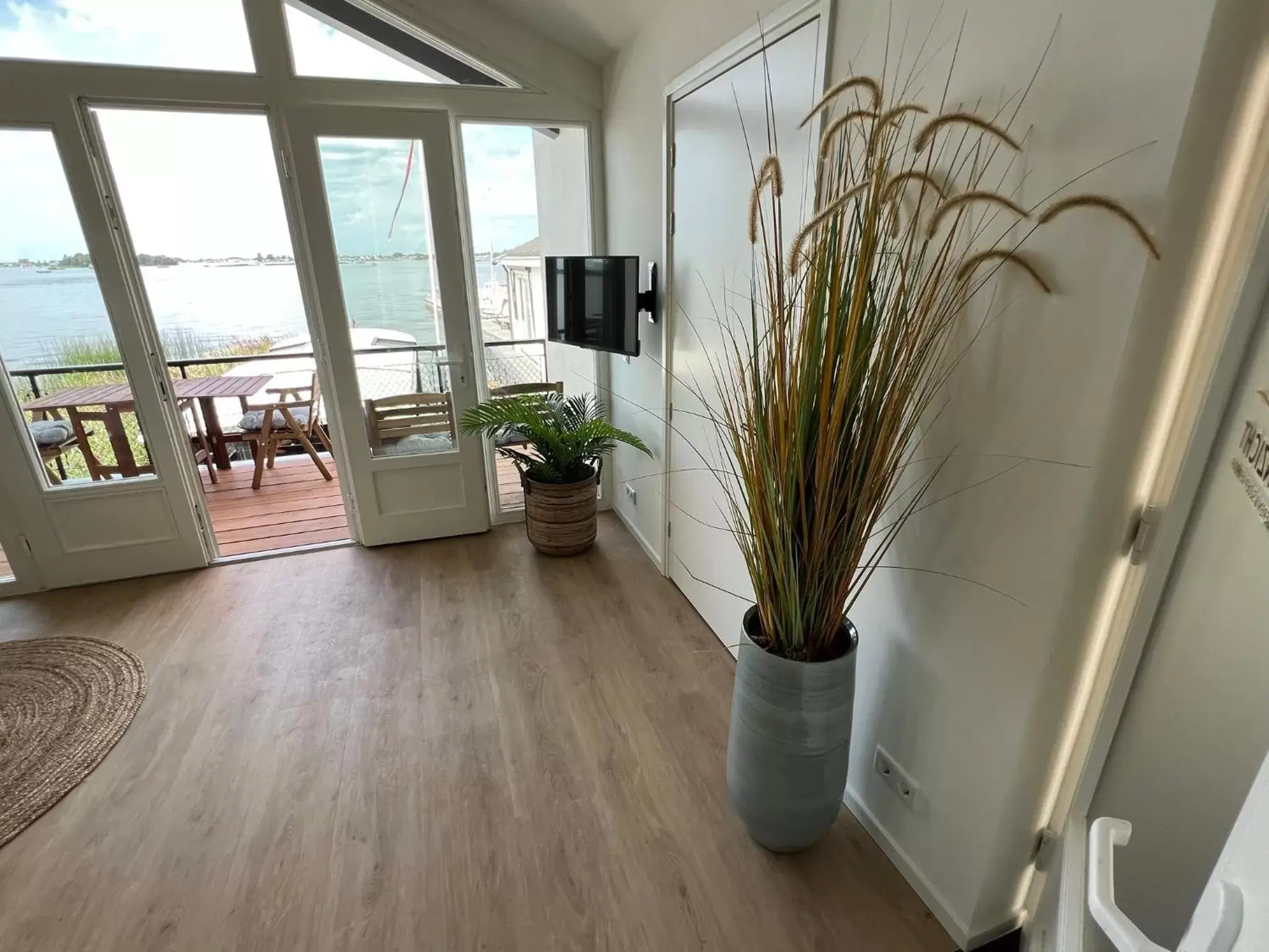 Living room in Plassenzicht Logies, Vergaderen en Sloepverhuur