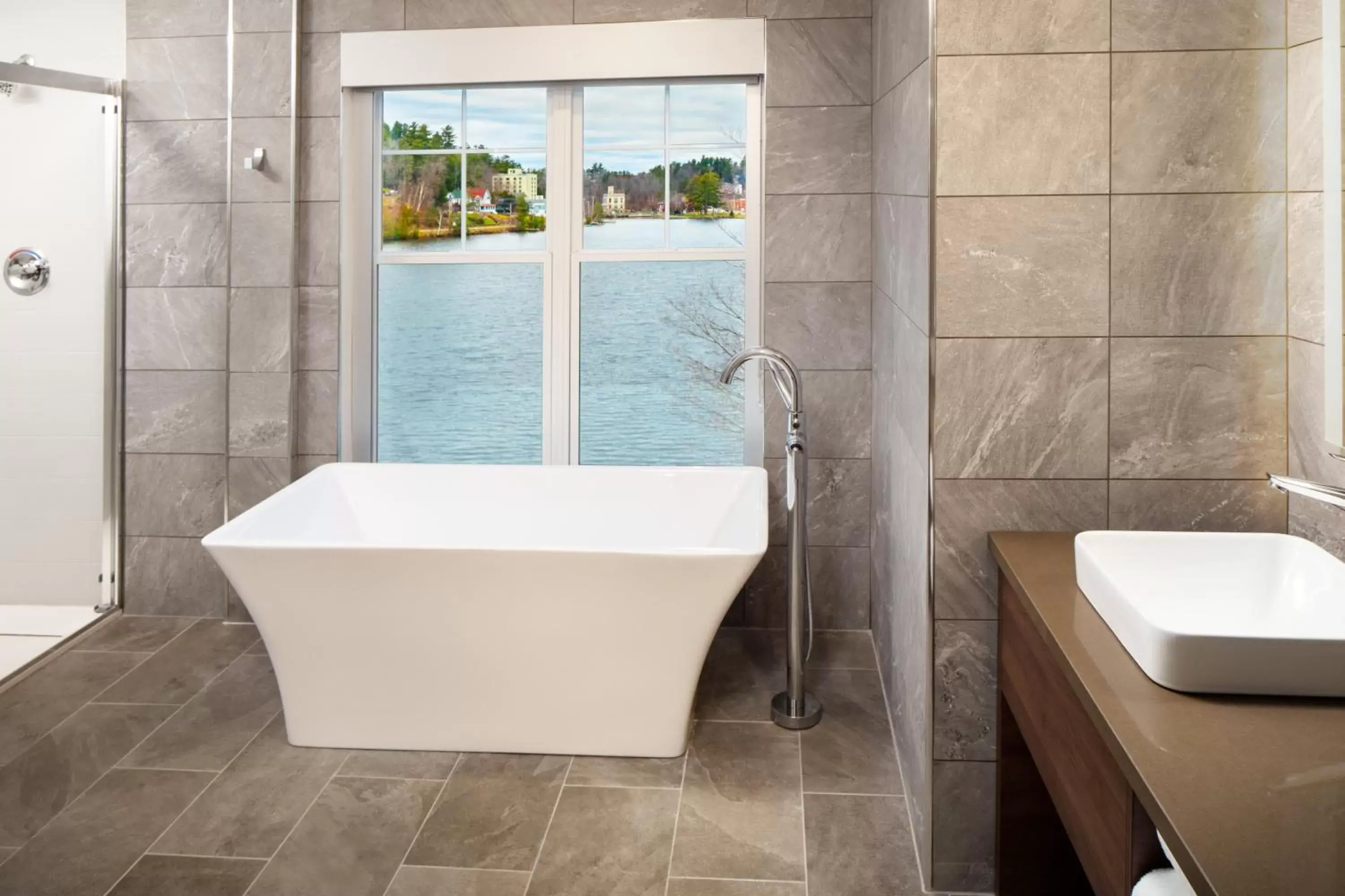 Bathroom in Saranac Waterfront Lodge