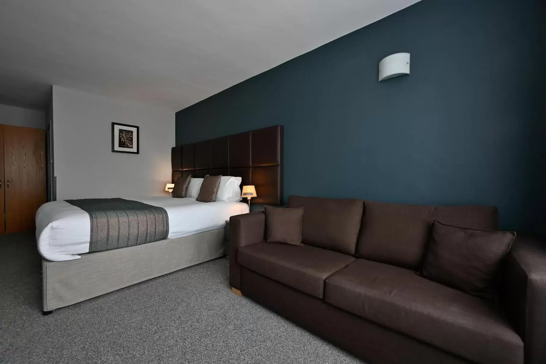 Bedroom, Seating Area in Kensington Court Hotel - Earls Court