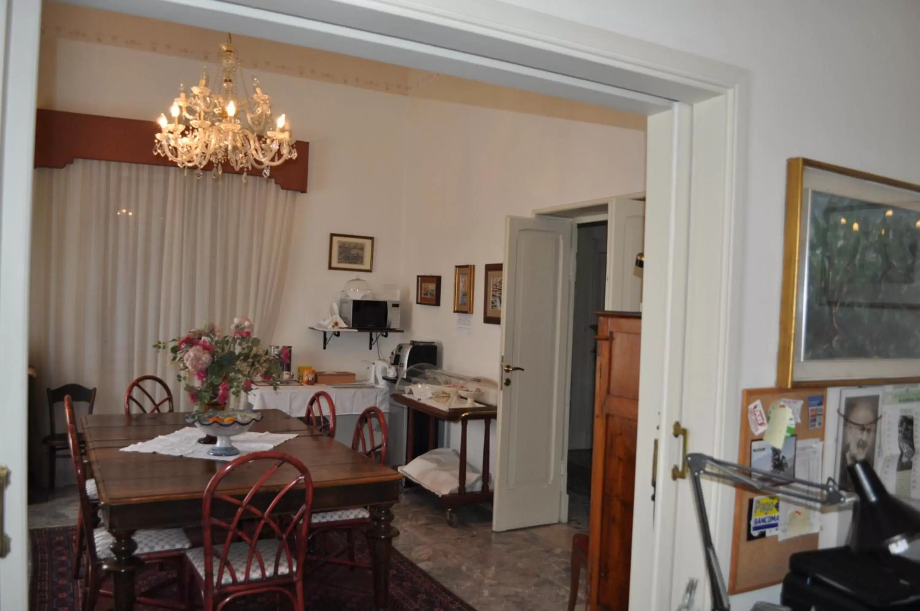 Communal lounge/ TV room in Villa L'Aurora